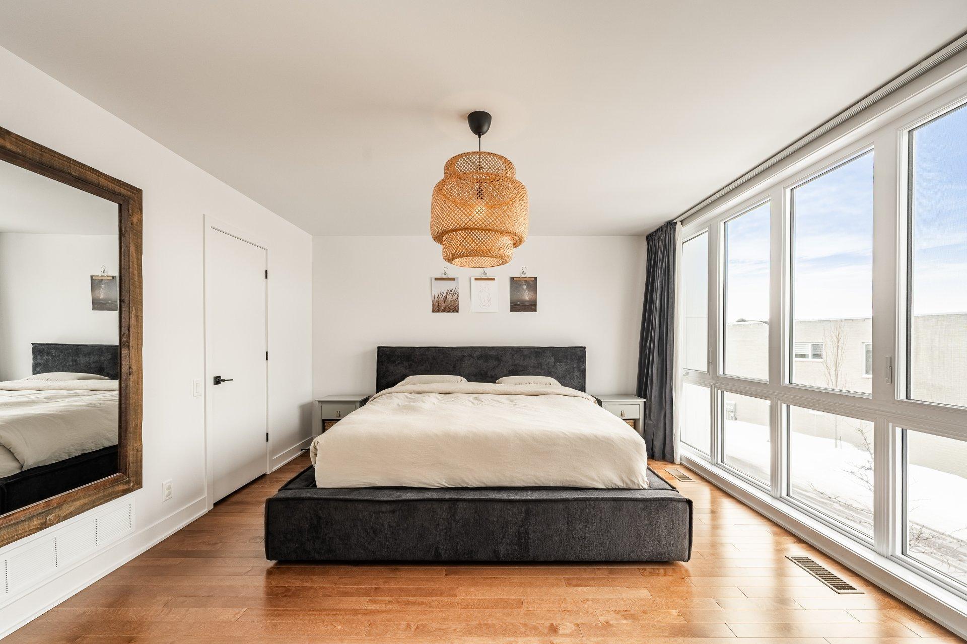 









10Z


Place Boulay

,
Saint-Basile-le-Grand,




QC
J3N0C6

