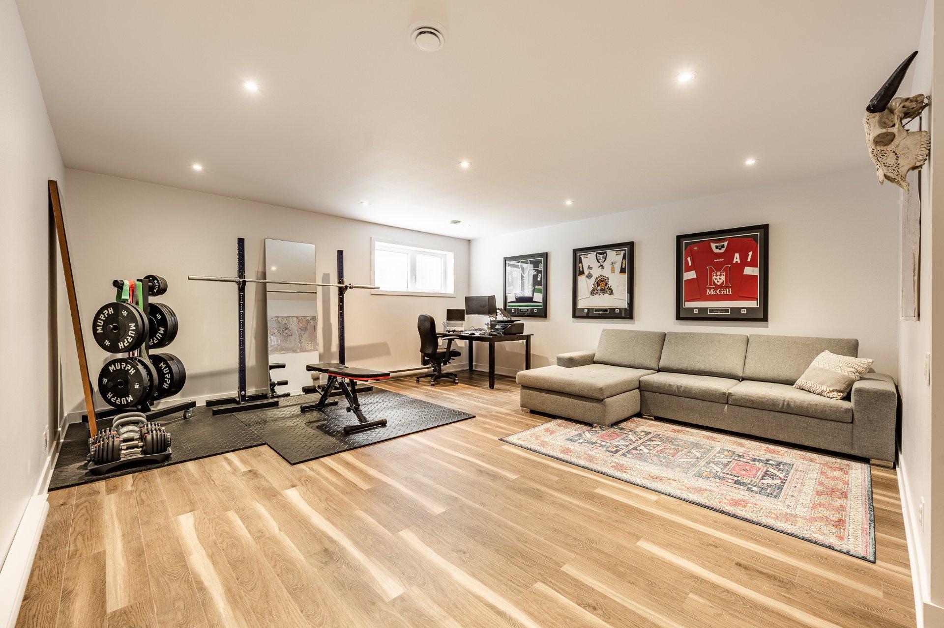 









10Z


Place Boulay

,
Saint-Basile-le-Grand,




QC
J3N0C6

