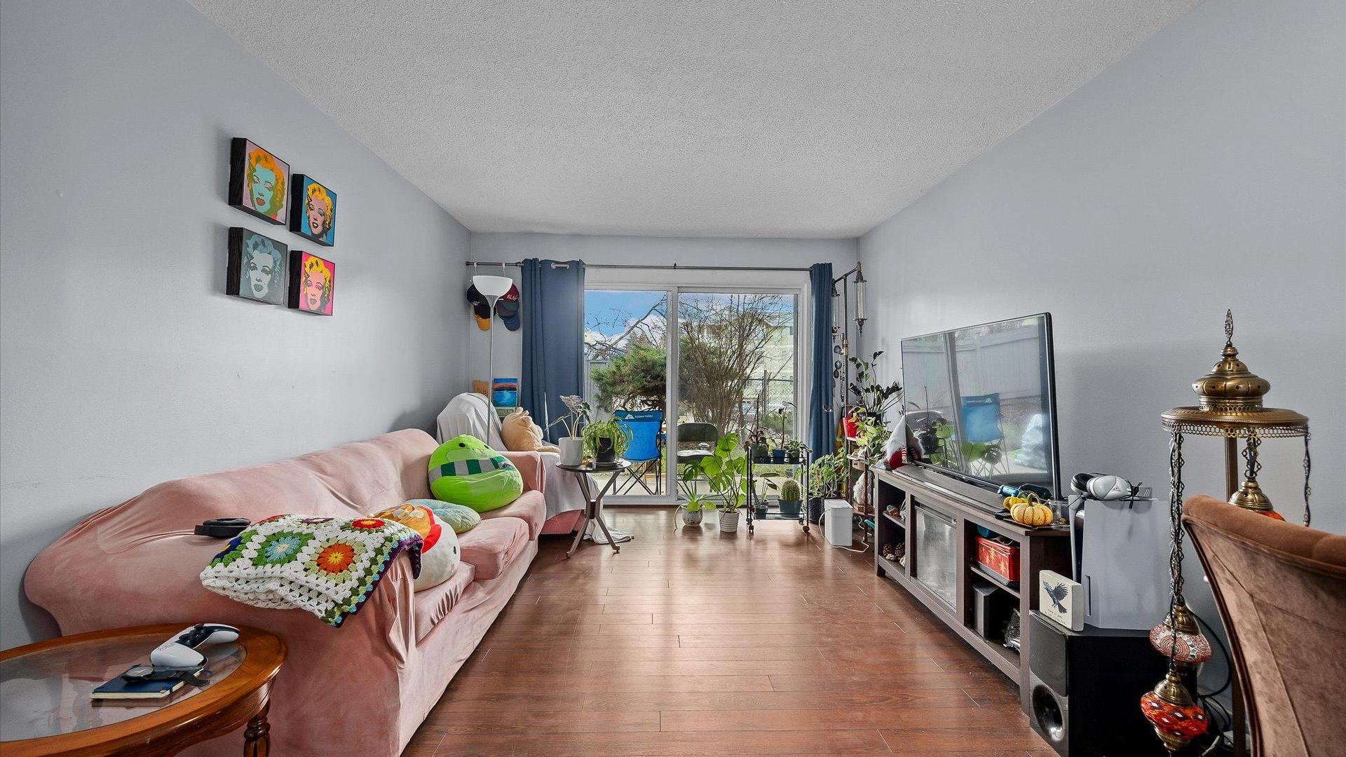 









395


Franklyn

Road, 108,
Kelowna,




BC
V1X 5X8

