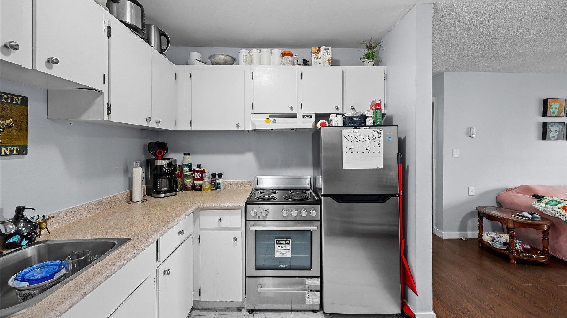 









395


Franklyn

Road, 108,
Kelowna,




BC
V1X 5X8

