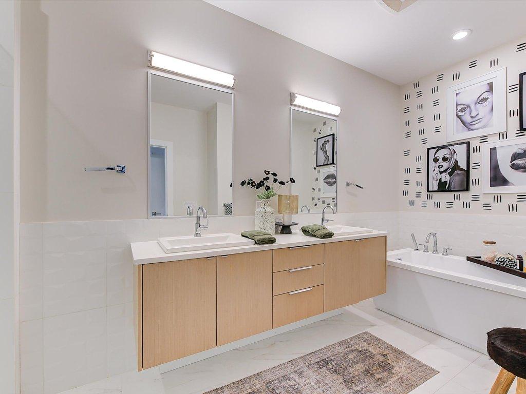 









1349


Rocky Point

Drive, 5,
Kelowna,




BC
V1V 0B5

