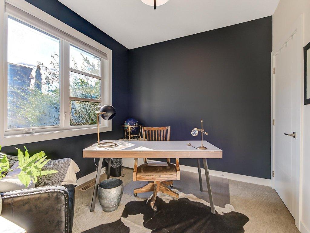 









1349


Rocky Point

Drive, 5,
Kelowna,




BC
V1V 0B5

