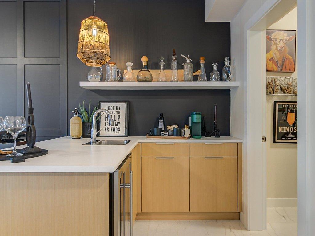 









1349


Rocky Point

Drive, 5,
Kelowna,




BC
V1V 0B5

