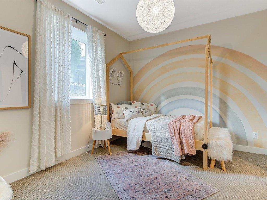 









1349


Rocky Point

Drive, 5,
Kelowna,




BC
V1V 0B5

