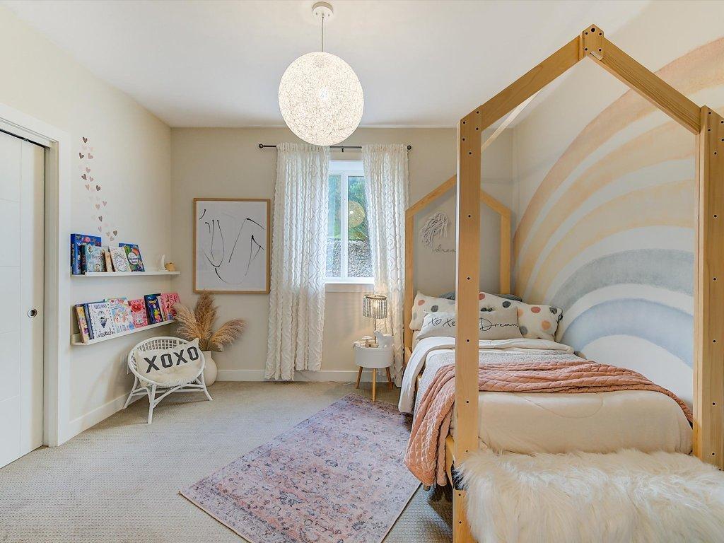 









1349


Rocky Point

Drive, 5,
Kelowna,




BC
V1V 0B5

