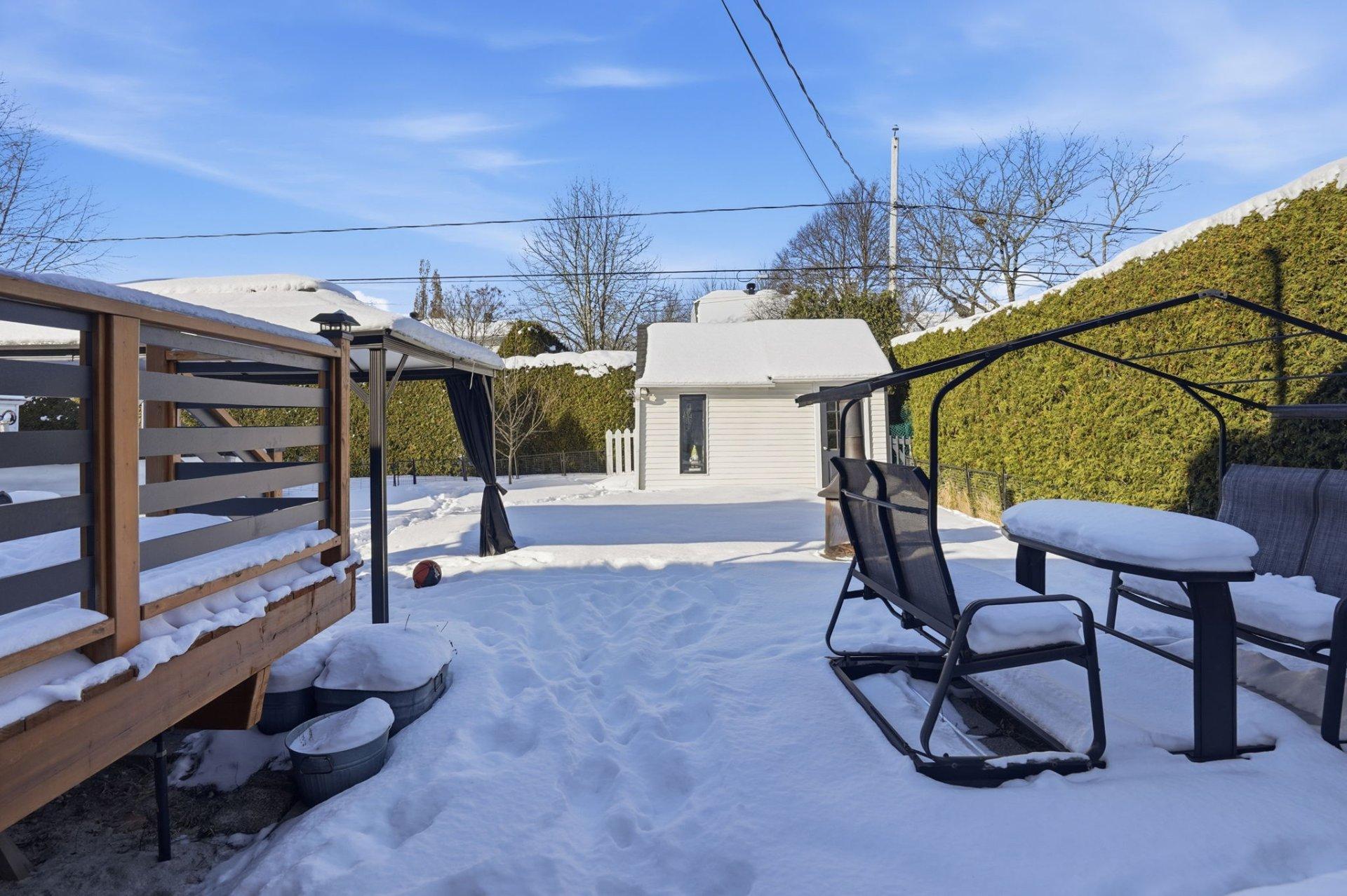 









1135


Rue Monat

,
Saint-Jean-sur-Richelieu,




QC
J2X4V5

