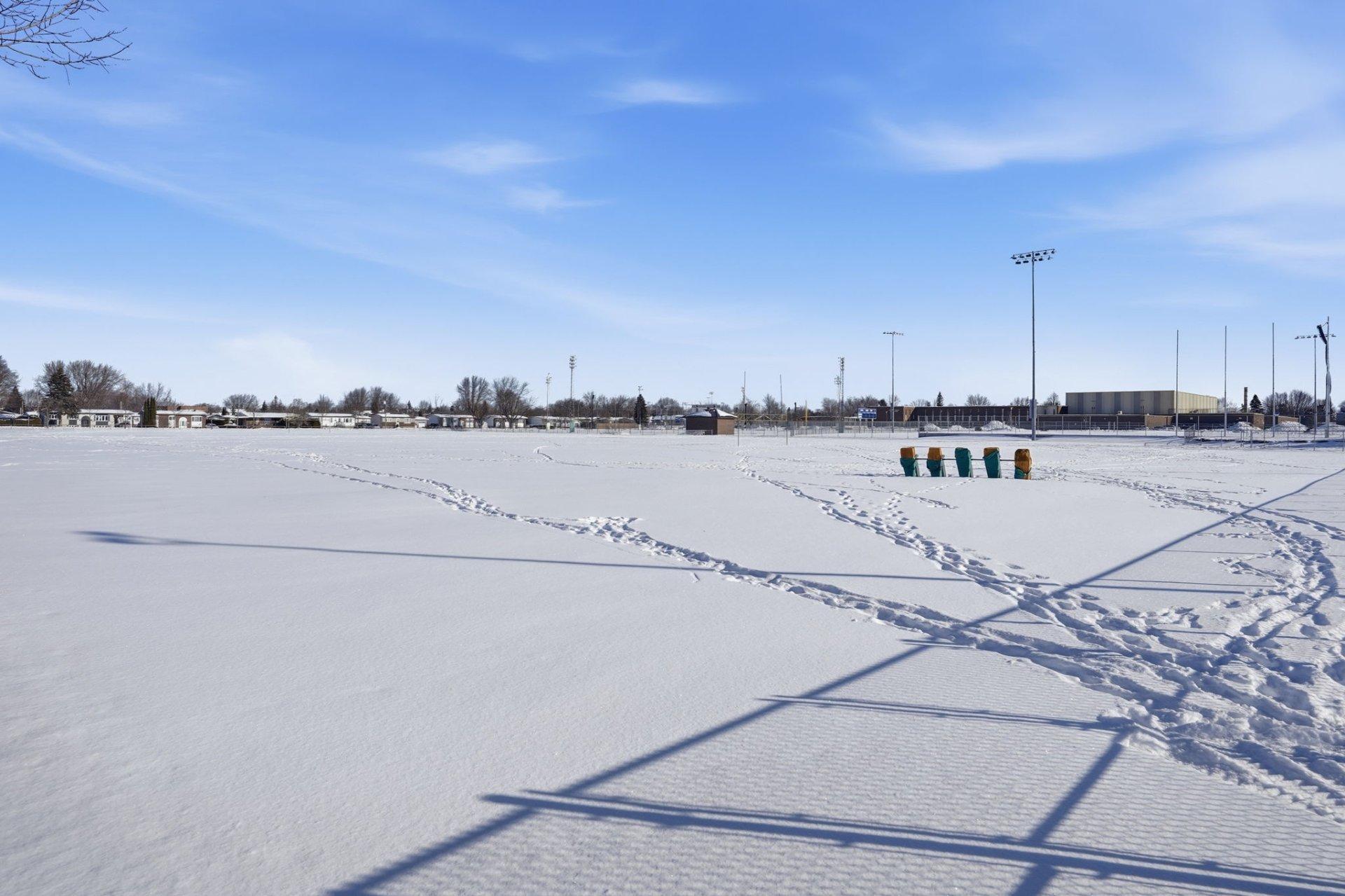 









1135


Rue Monat

,
Saint-Jean-sur-Richelieu,




QC
J2X4V5

