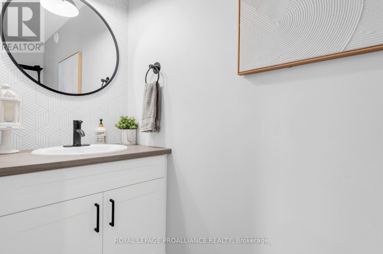 












117 DAY ROAD

,
Alnwick/Haldimand,




Ontario
K0K1M0

