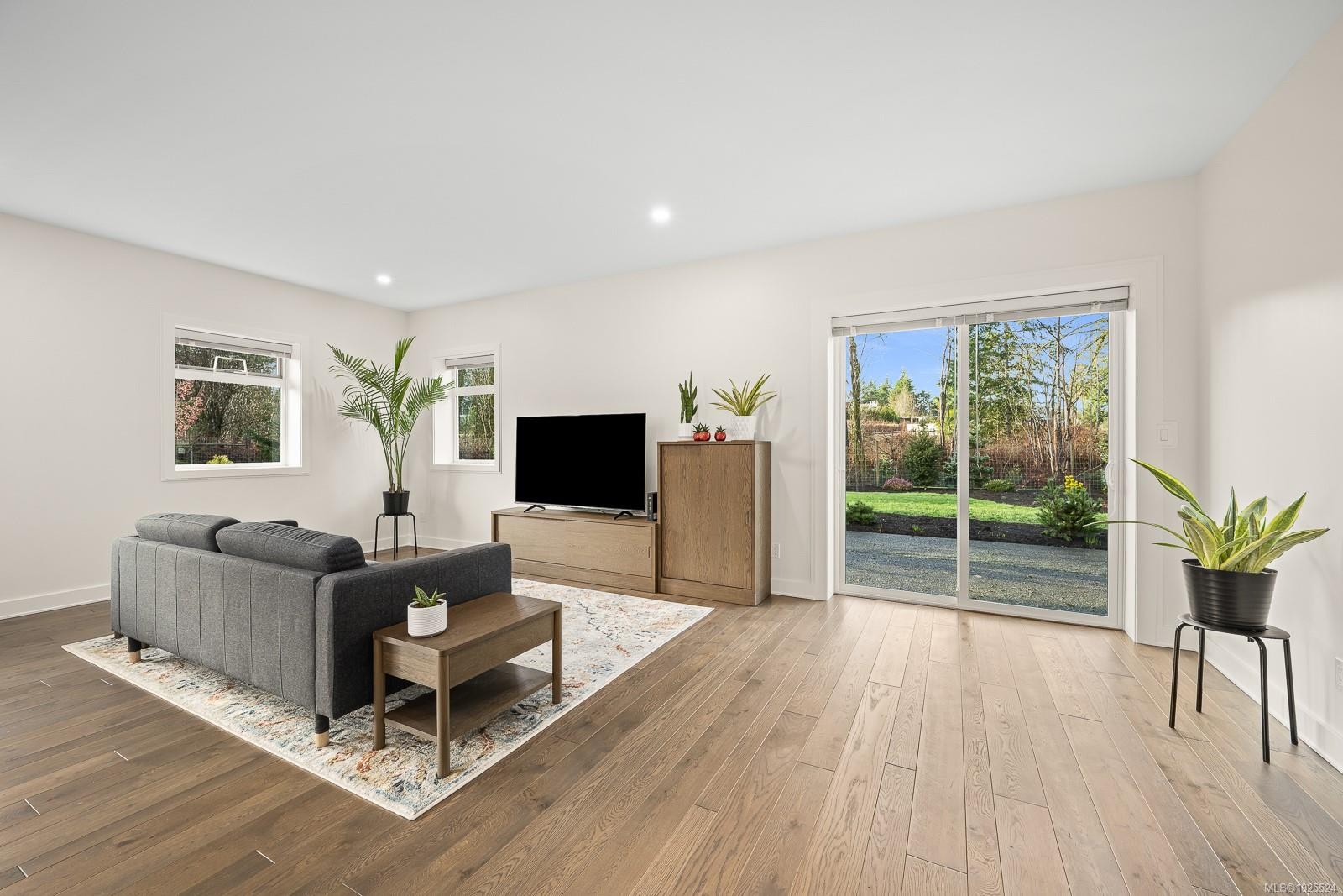 









3767


Maple

Lane,
Royston,




BC
V0R 2V0

