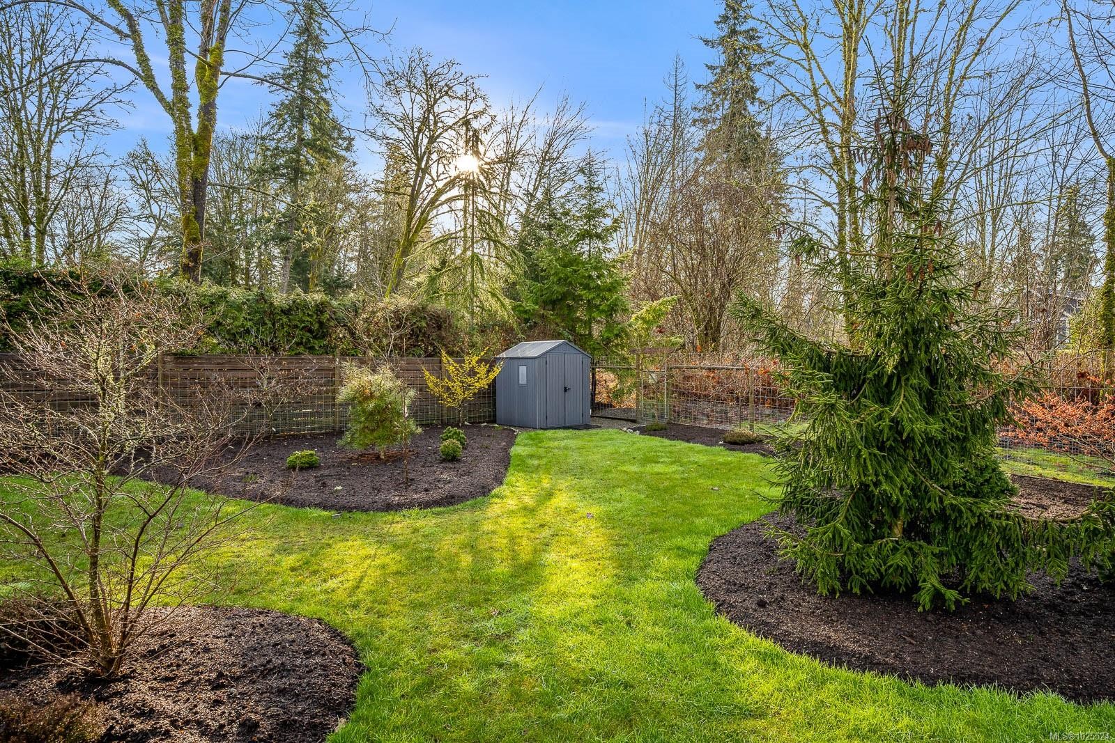 









3767


Maple

Lane,
Royston,




BC
V0R 2V0

