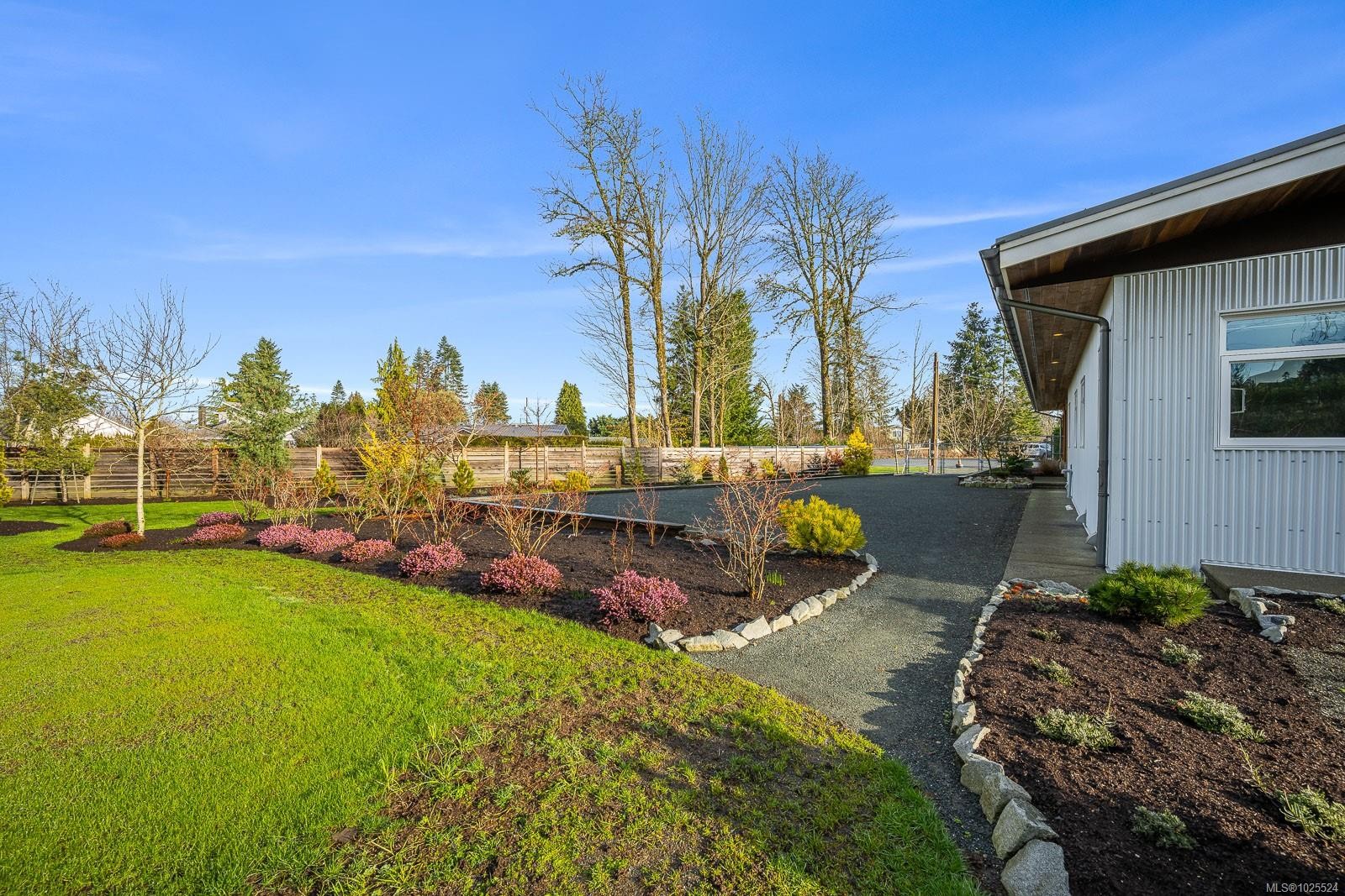 









3767


Maple

Lane,
Royston,




BC
V0R 2V0

