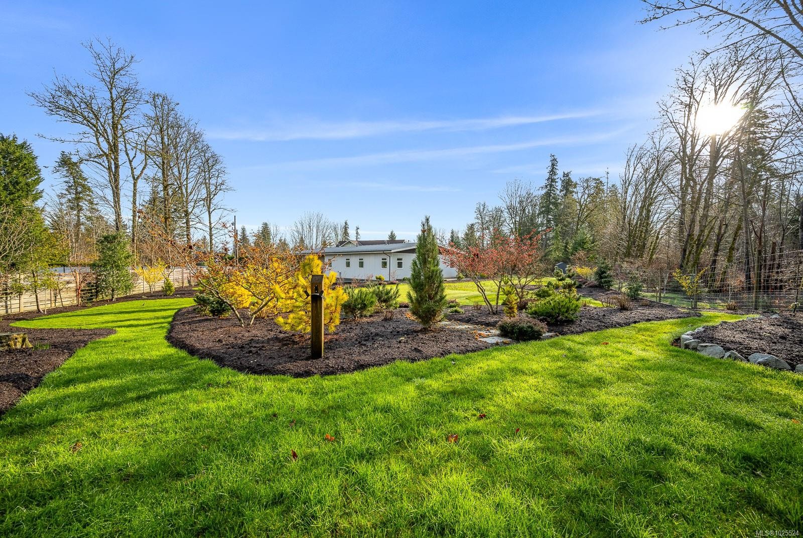 









3767


Maple

Lane,
Royston,




BC
V0R 2V0

