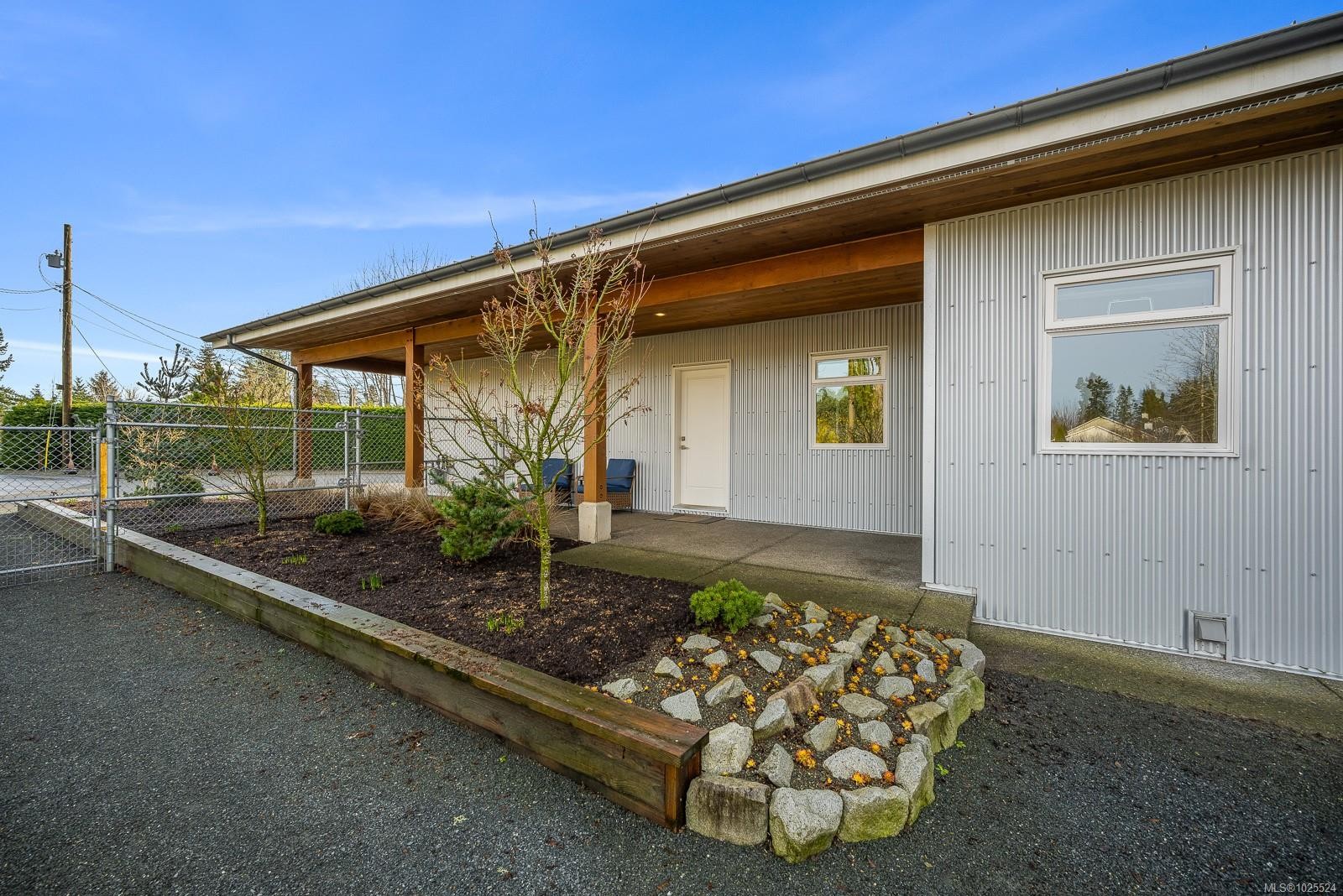 









3767


Maple

Lane,
Royston,




BC
V0R 2V0

