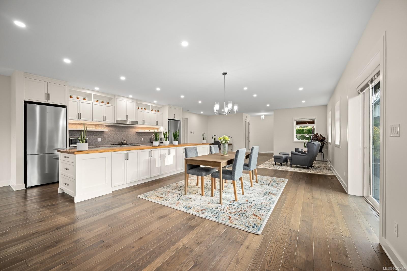 









3767


Maple

Lane,
Royston,




BC
V0R 2V0

