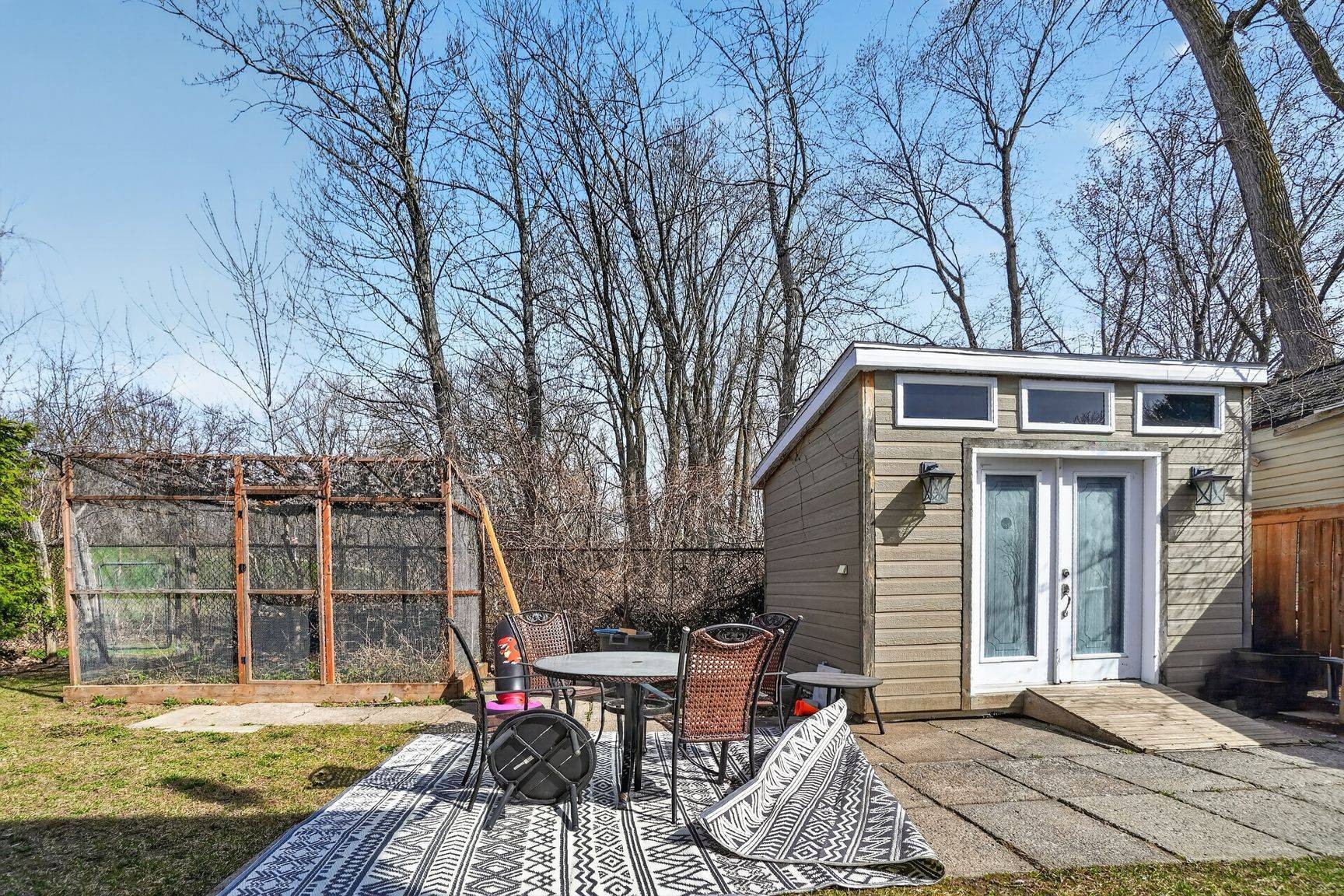 









189

 - 191


Boul. des Prairies

,
Laval (Laval-des-Rapides),




QC
H7N2T8

