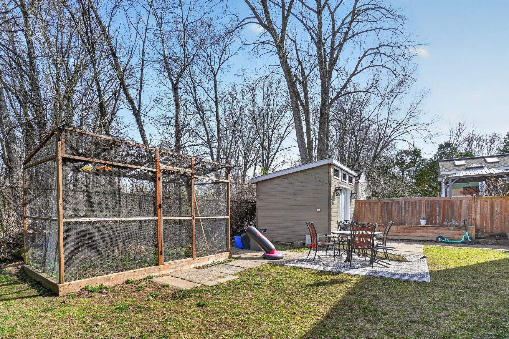 









189

 - 191


Boul. des Prairies

,
Laval (Laval-des-Rapides),




QC
H7N2T8

