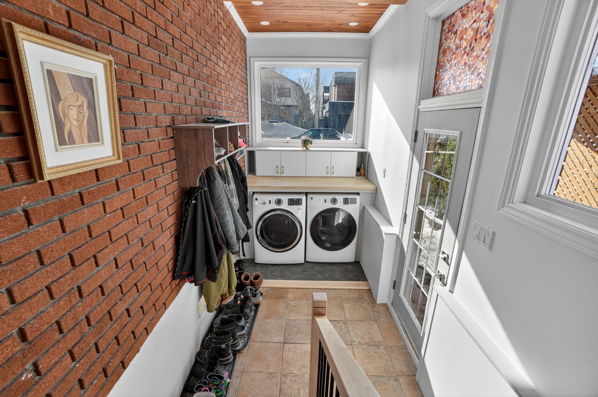 









189

 - 191


Boul. des Prairies

,
Laval (Laval-des-Rapides),




QC
H7N2T8

