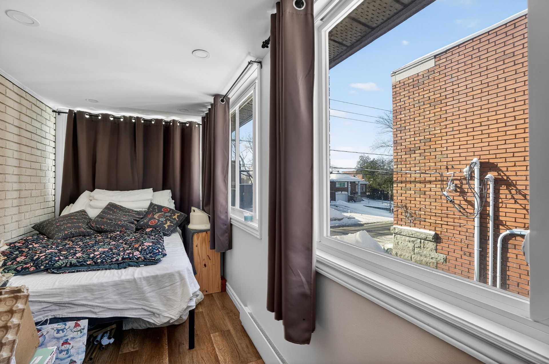 









189

 - 191


Boul. des Prairies

,
Laval (Laval-des-Rapides),




QC
H7N2T8

