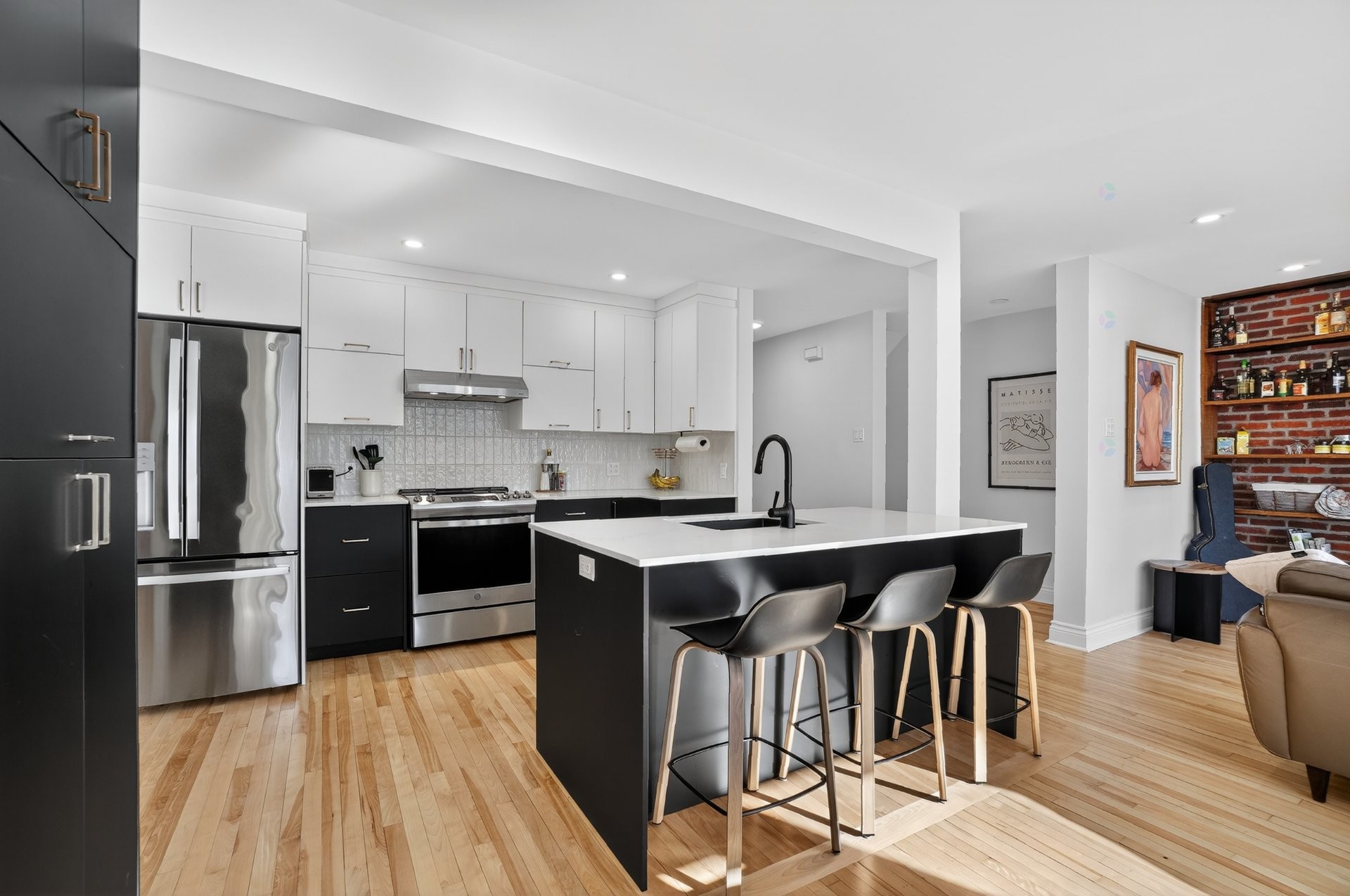 









189

 - 191


Boul. des Prairies

,
Laval (Laval-des-Rapides),




QC
H7N2T8

