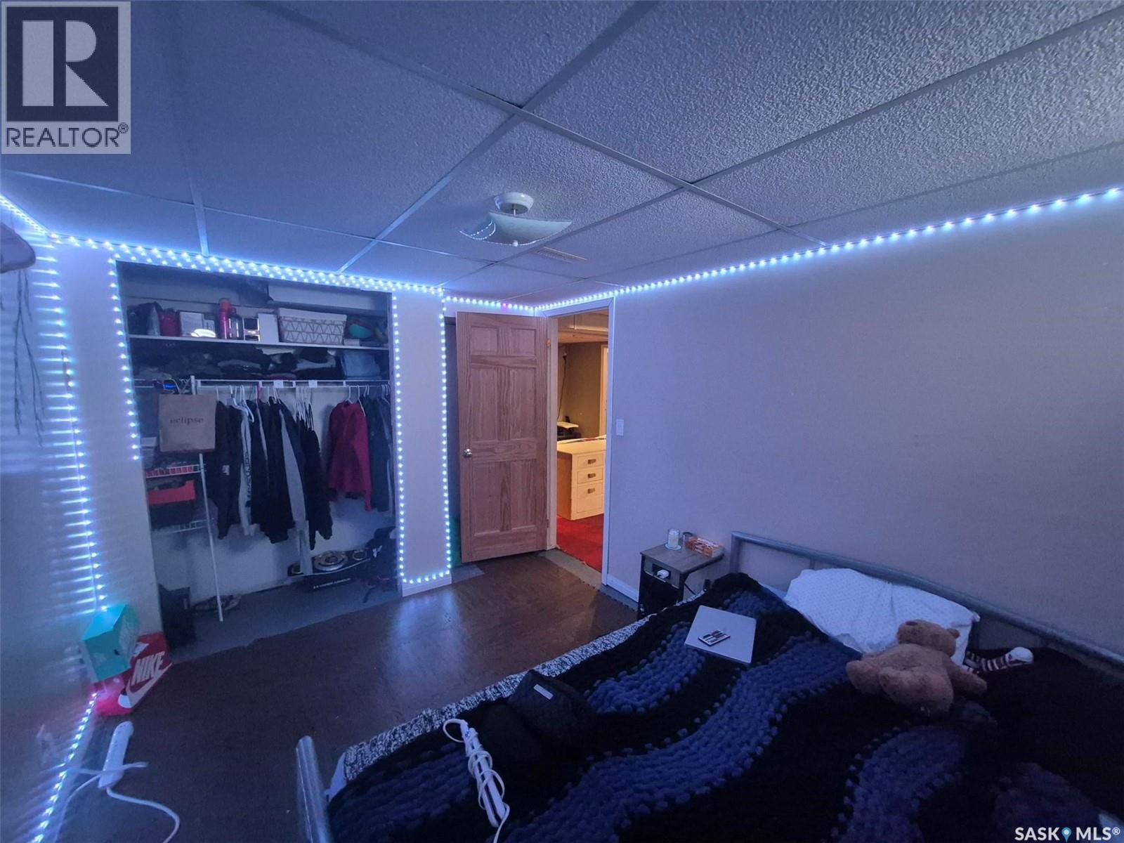 












236 1st STREET E

,
Leader,




Saskatchewan
S0N1H0

