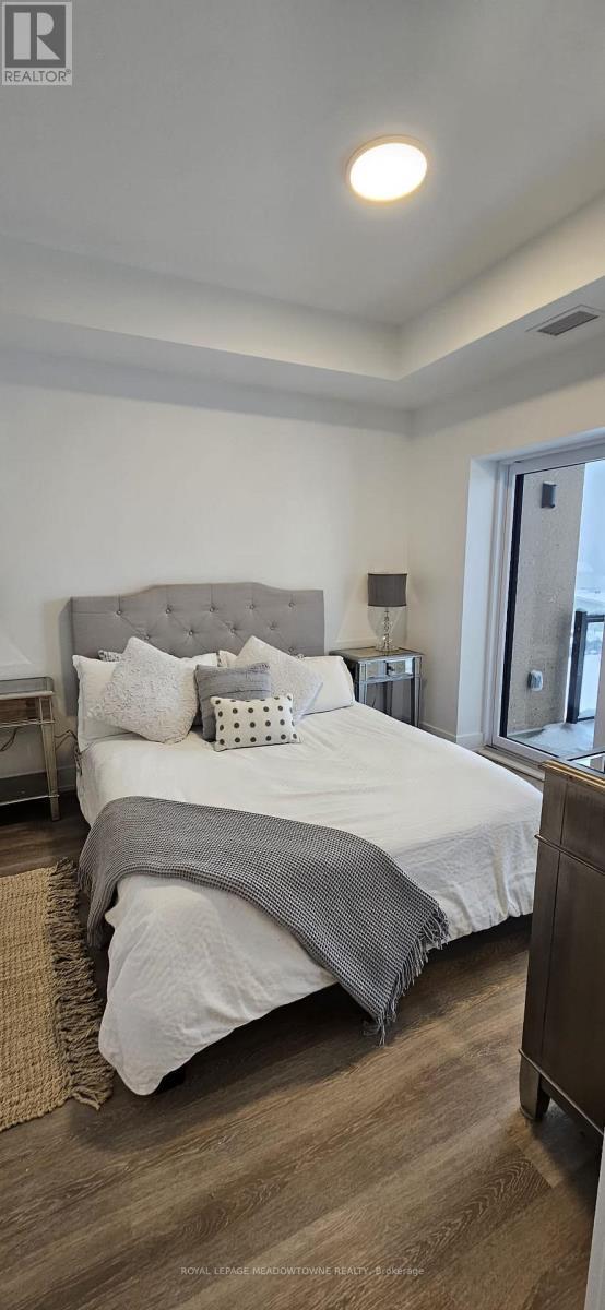 












204 - 19B WEST STREET N

,
Kawartha Lakes,




Ontario
K0M1N0

