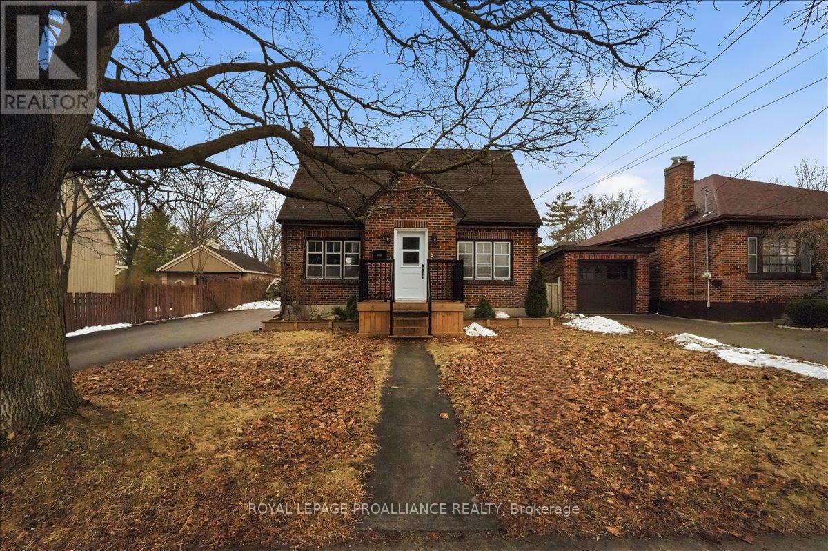 












322 DUFFERIN AVENUE

,
Belleville (Belleville Ward),




Ontario
K8N3X7

