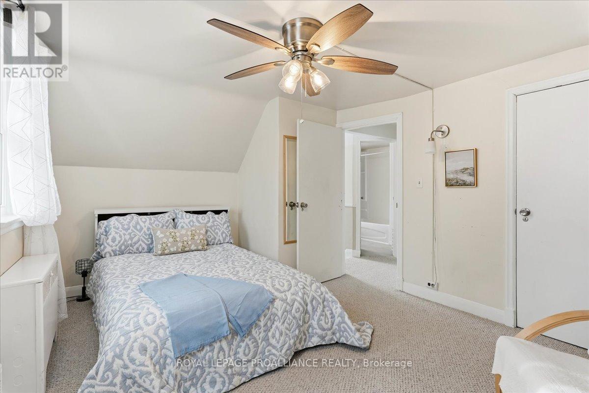 












322 DUFFERIN AVENUE

,
Belleville (Belleville Ward),




Ontario
K8N3X7

