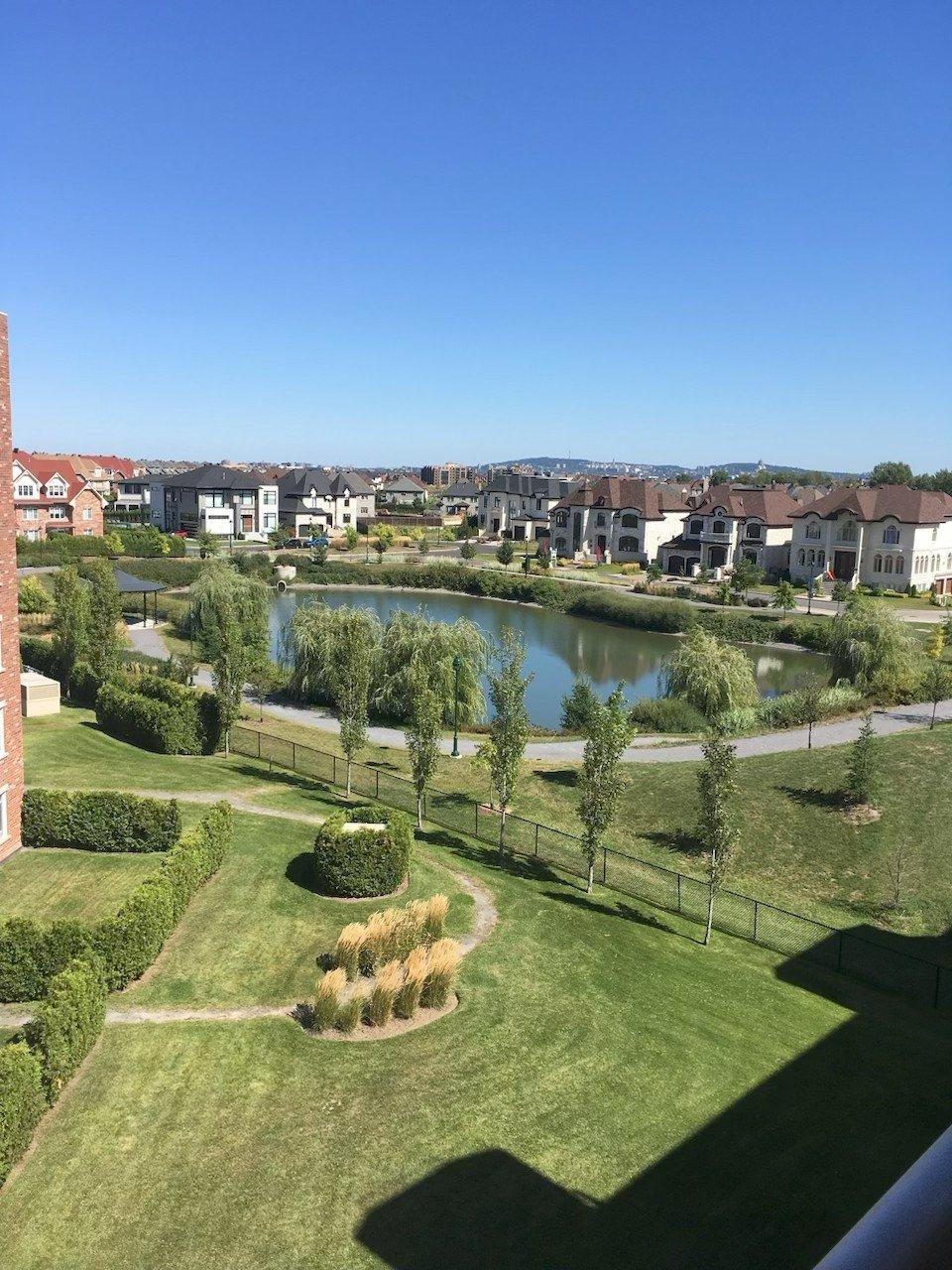 









4625

 - 406


Av. Félix-Leclerc

,
Montréal (Saint-Laurent),




QC
H4R3J3

