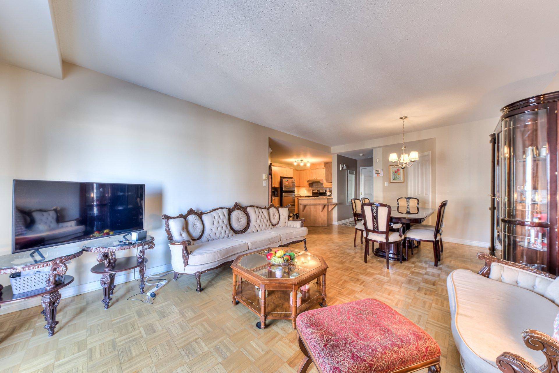 









4625

 - 406


Av. Félix-Leclerc

,
Montréal (Saint-Laurent),




QC
H4R3J3

