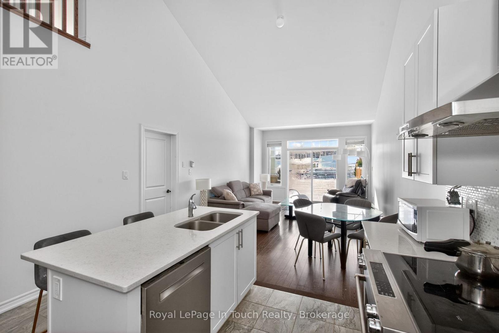 












635 BAYPORT BOULEVARD

,
Midland,




Ontario
L4R5H6

