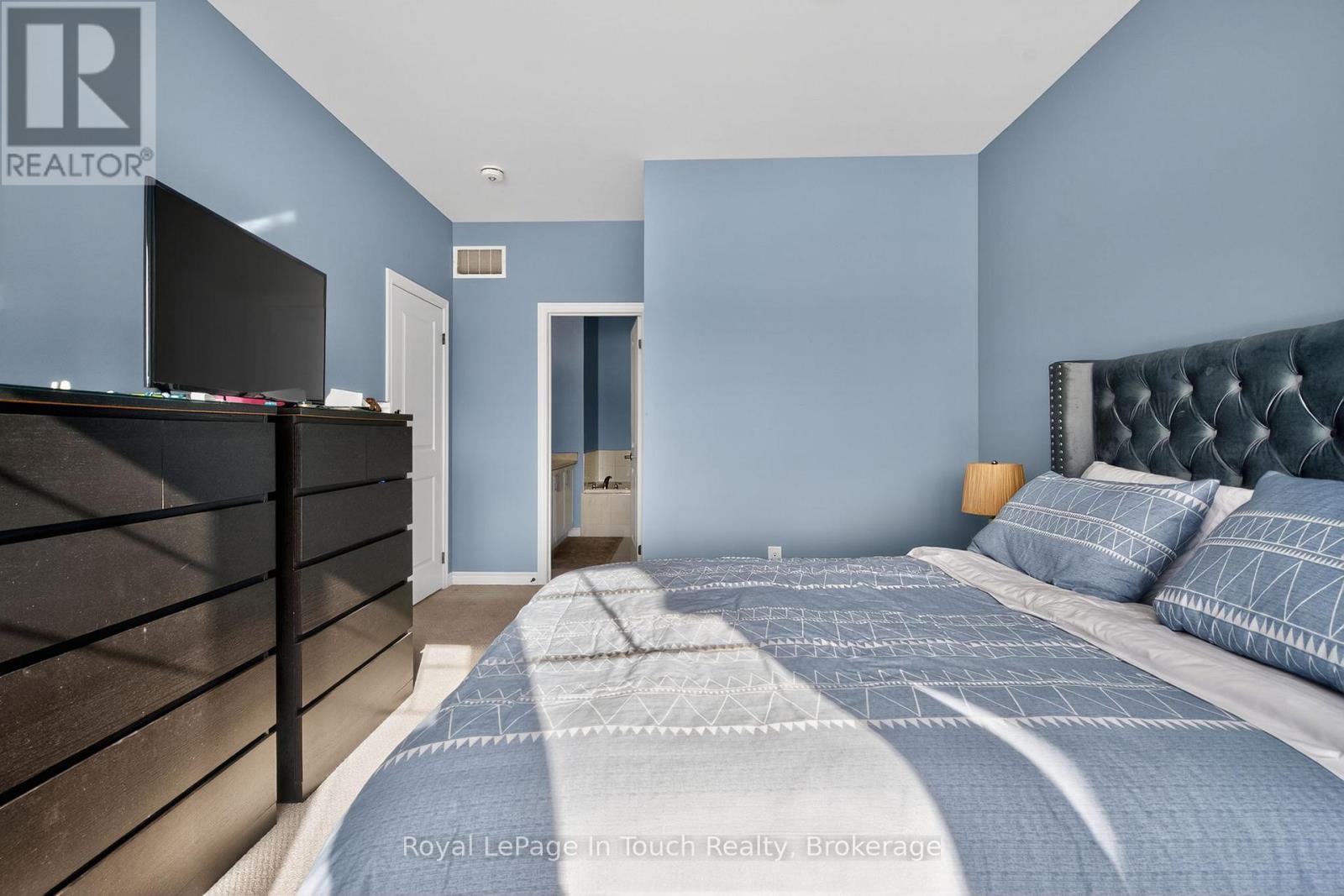 












635 BAYPORT BOULEVARD

,
Midland,




Ontario
L4R5H6

