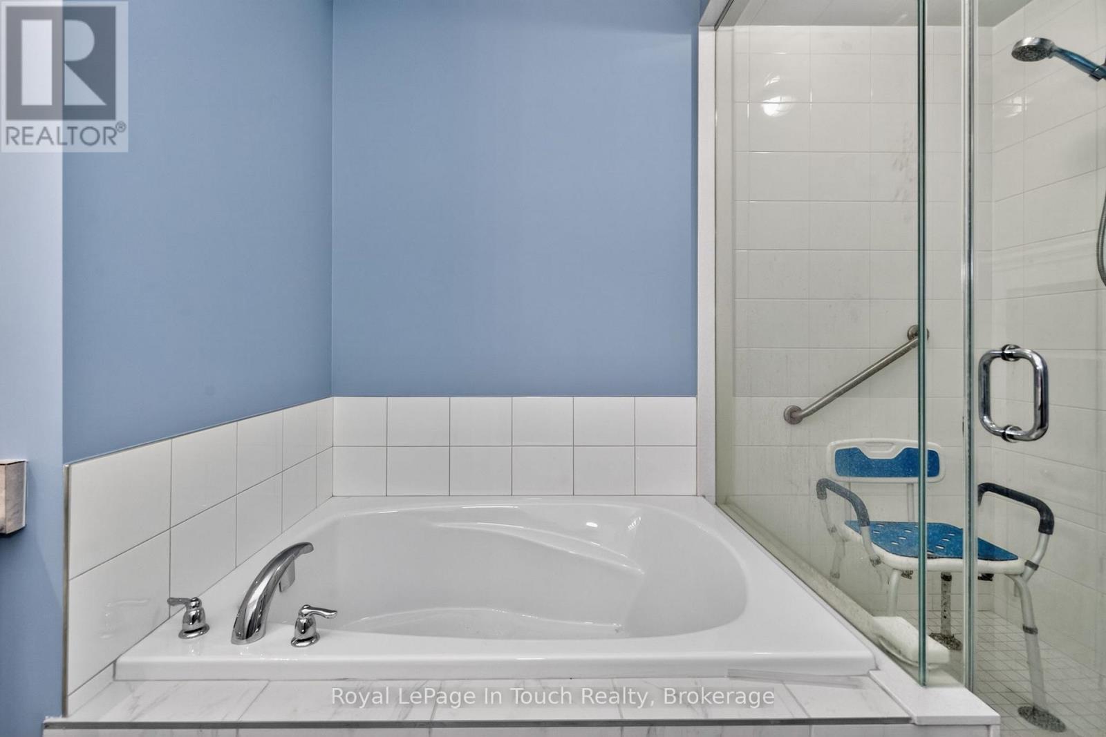 












635 BAYPORT BOULEVARD

,
Midland,




Ontario
L4R5H6

