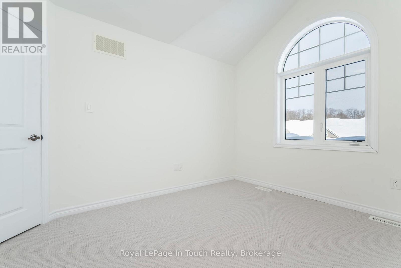 












635 BAYPORT BOULEVARD

,
Midland,




Ontario
L4R5H6

