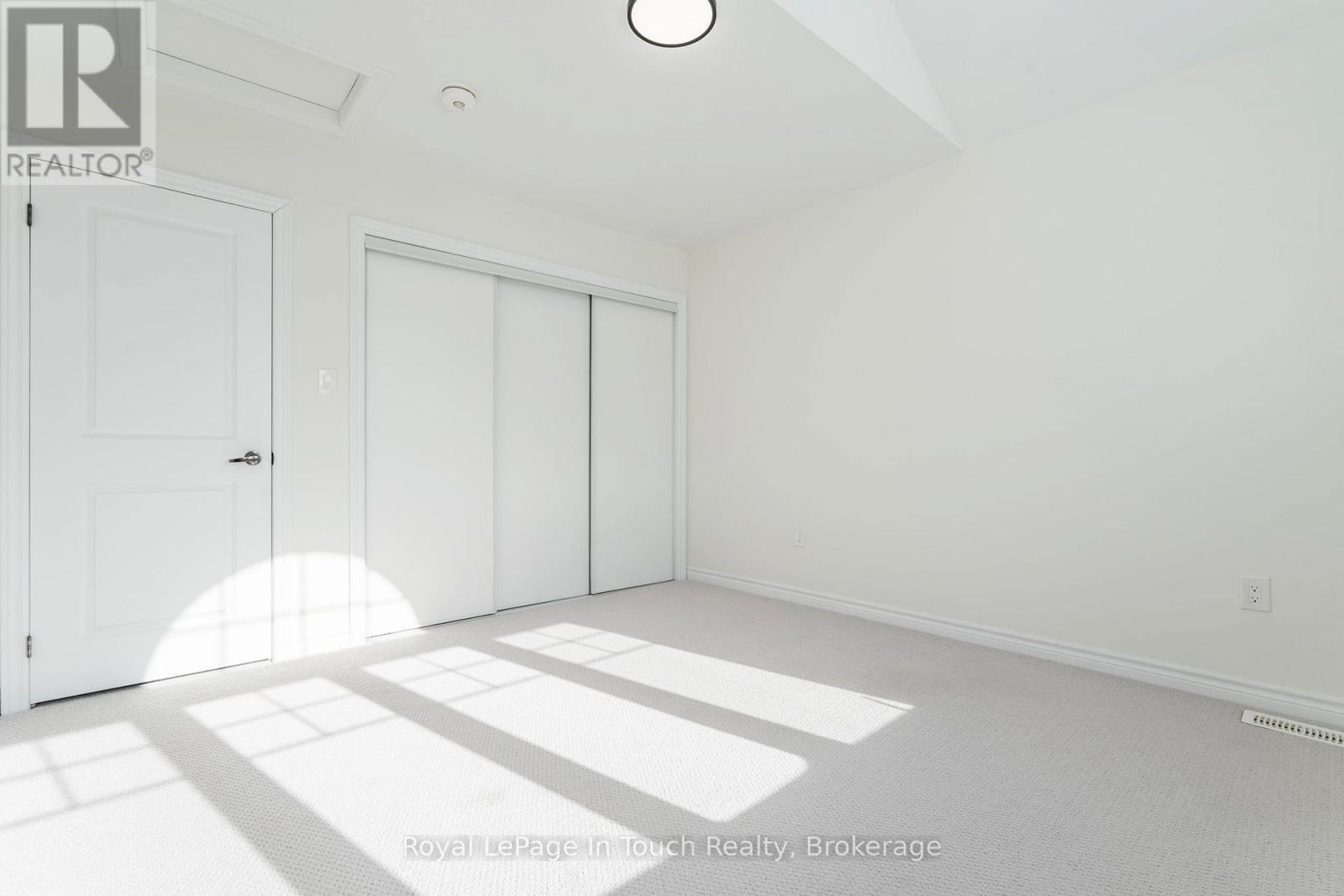 












635 BAYPORT BOULEVARD

,
Midland,




Ontario
L4R5H6

