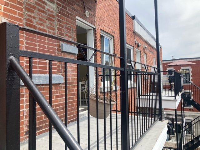 









5280


Rue St-Denis

,
Montréal (Le Plateau-Mont-Royal),




QC
H2J2M3

