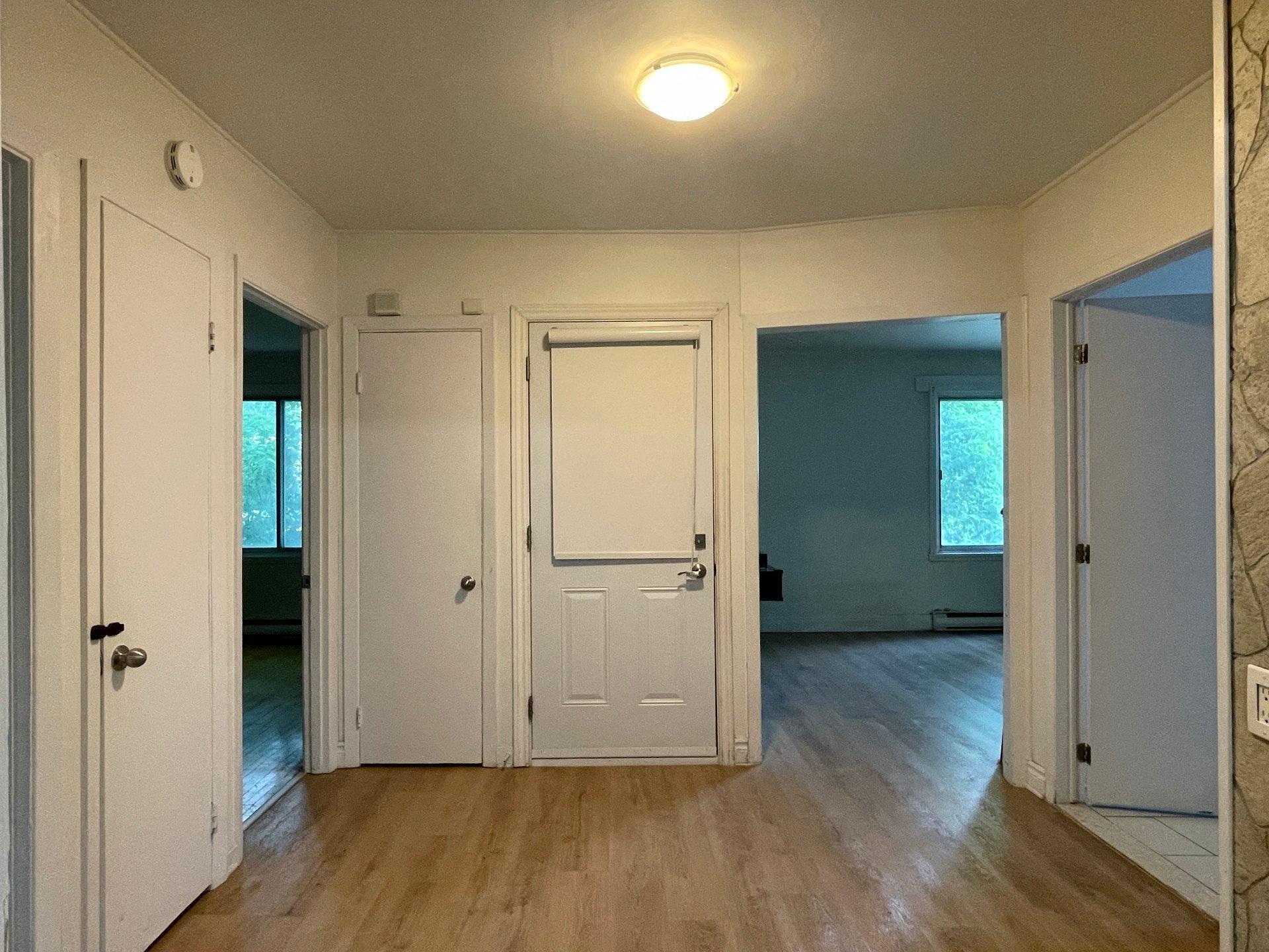 









50

 - 52


Av. Léo-Lacombe

,
Laval (Laval-des-Rapides),




QC
H7N3Y2

