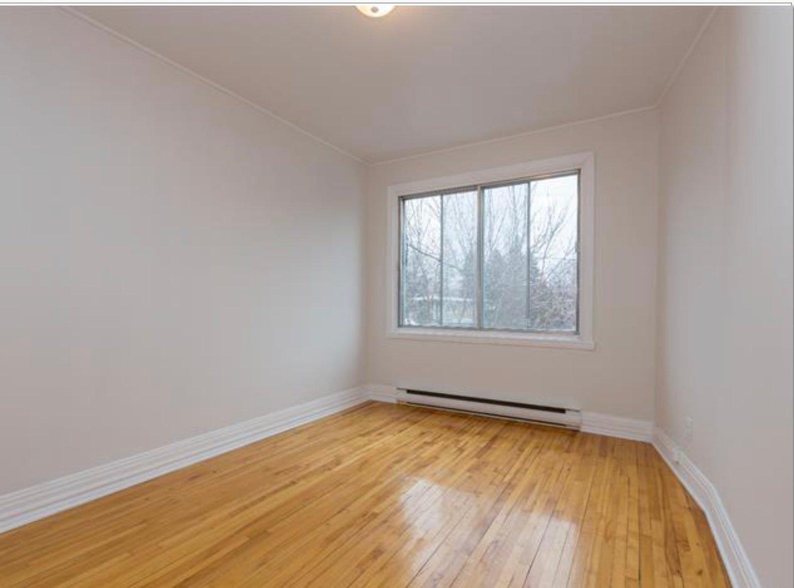 









50

 - 52


Av. Léo-Lacombe

,
Laval (Laval-des-Rapides),




QC
H7N3Y2

