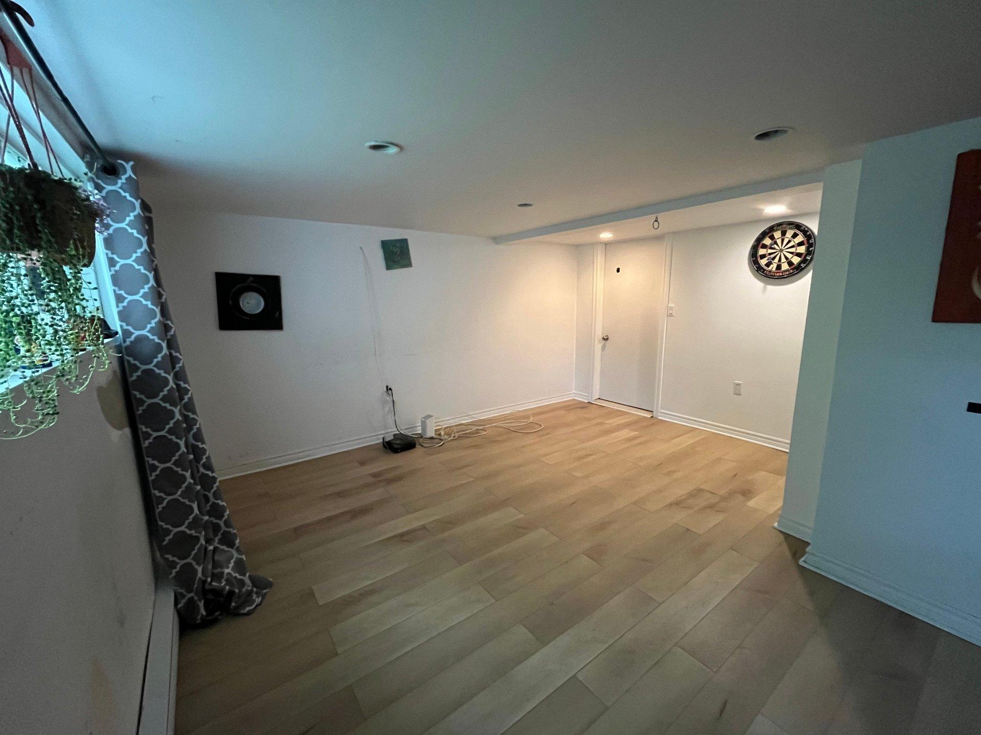 









50

 - 52


Av. Léo-Lacombe

,
Laval (Laval-des-Rapides),




QC
H7N3Y2

