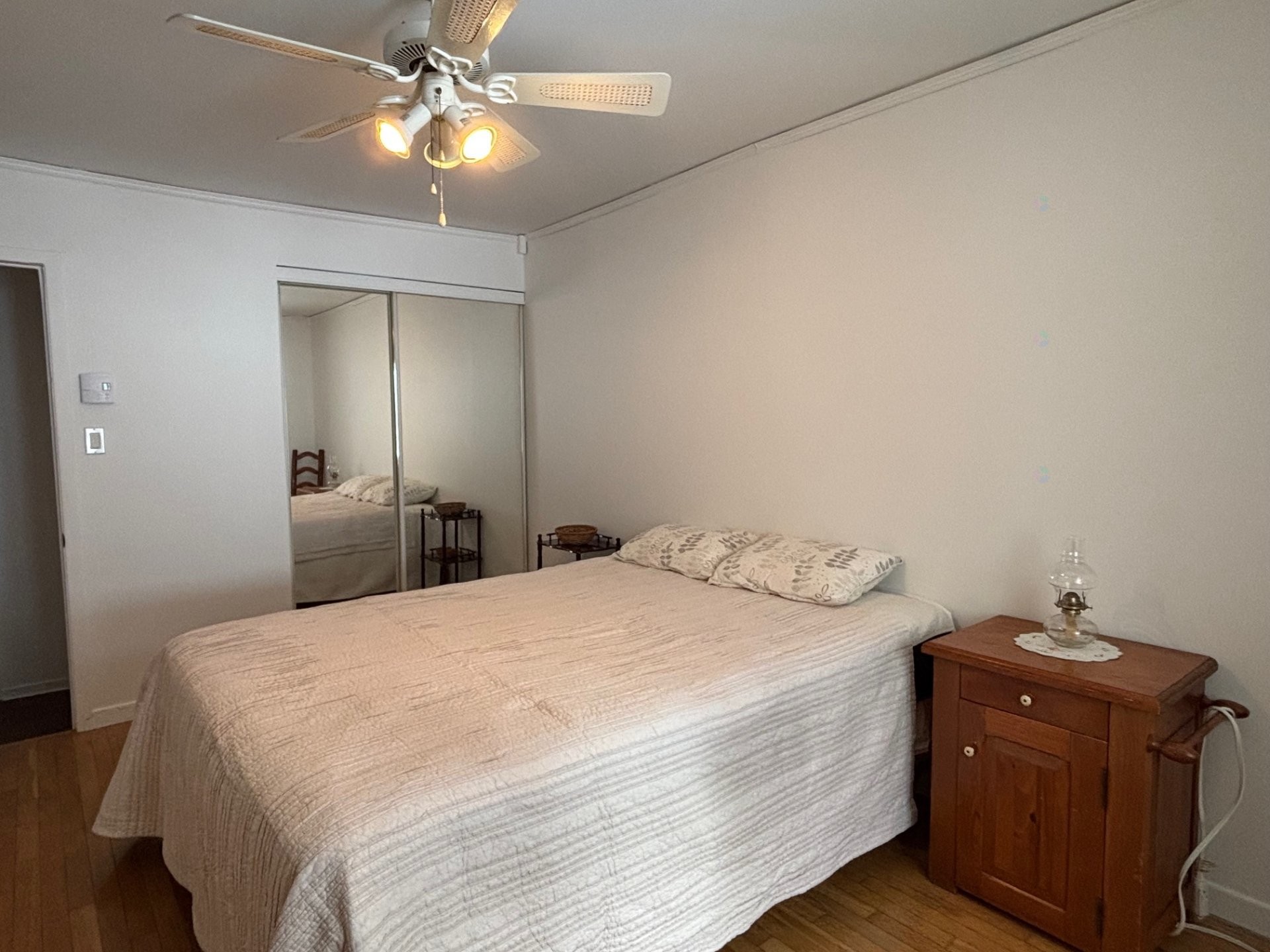 









190


Rue Desjardins

,
Sainte-Agathe-des-Monts,




QC
J8C2W9

