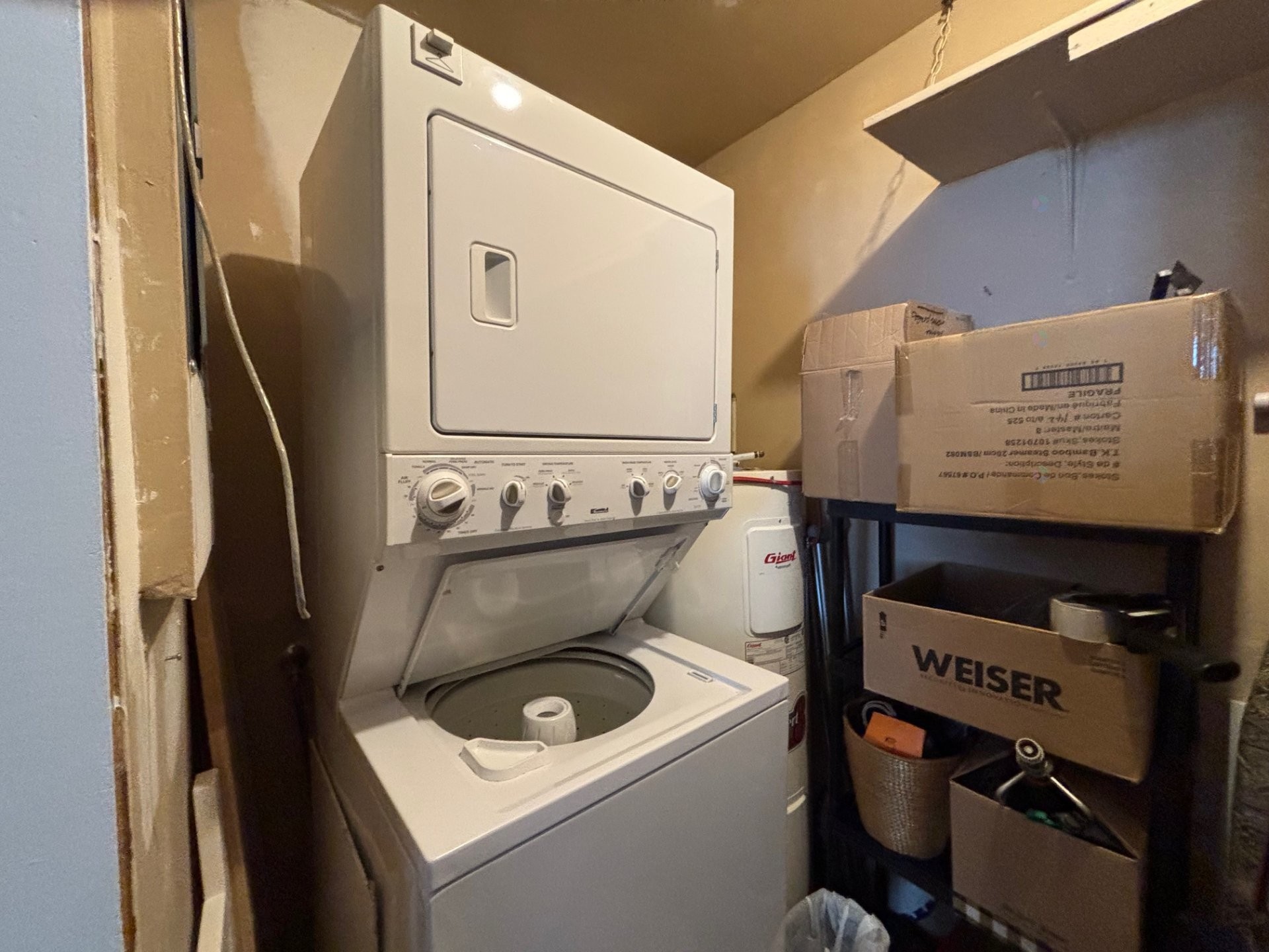 









190


Rue Desjardins

,
Sainte-Agathe-des-Monts,




QC
J8C2W9

