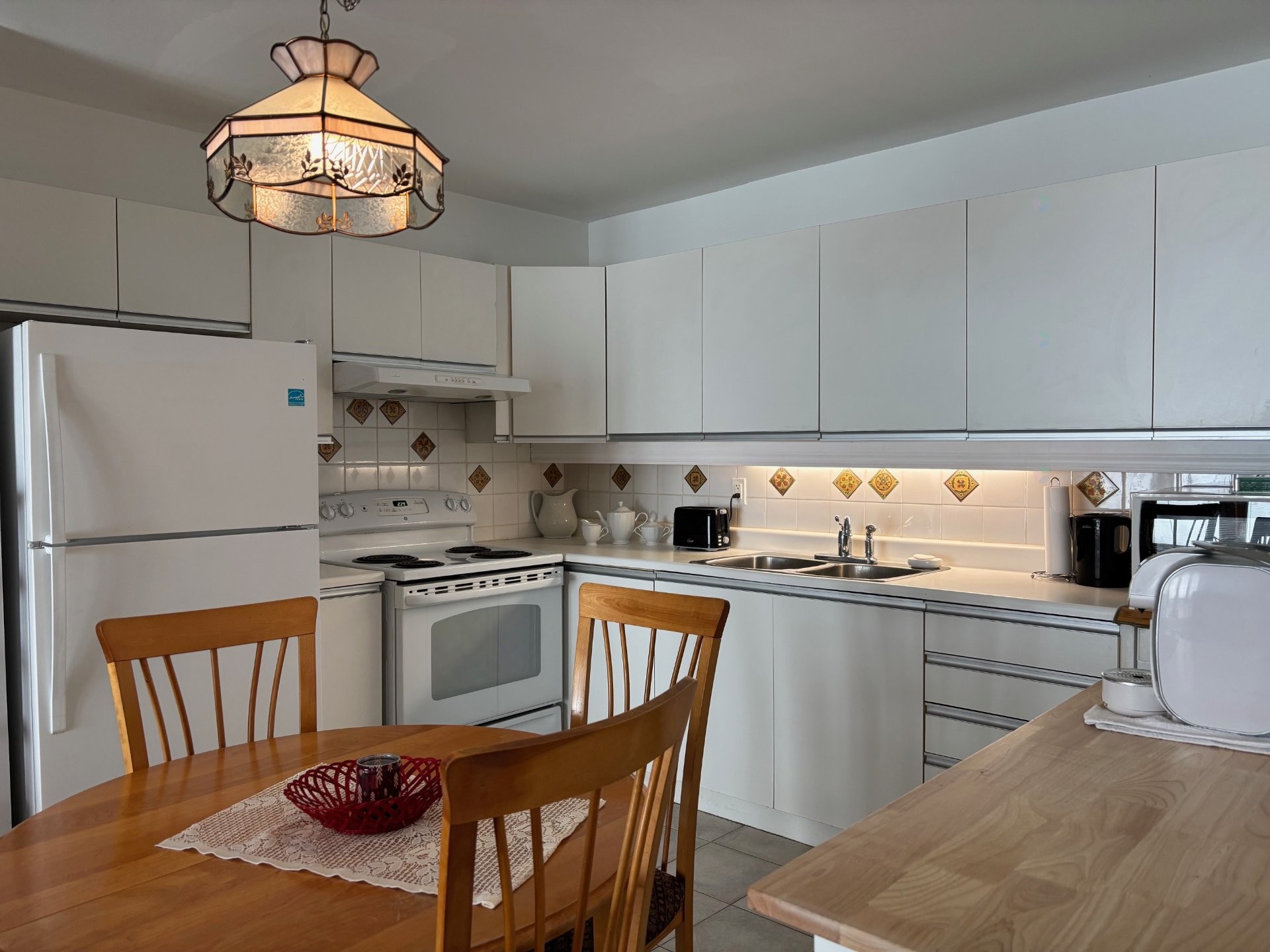 









190


Rue Desjardins

,
Sainte-Agathe-des-Monts,




QC
J8C2W9

