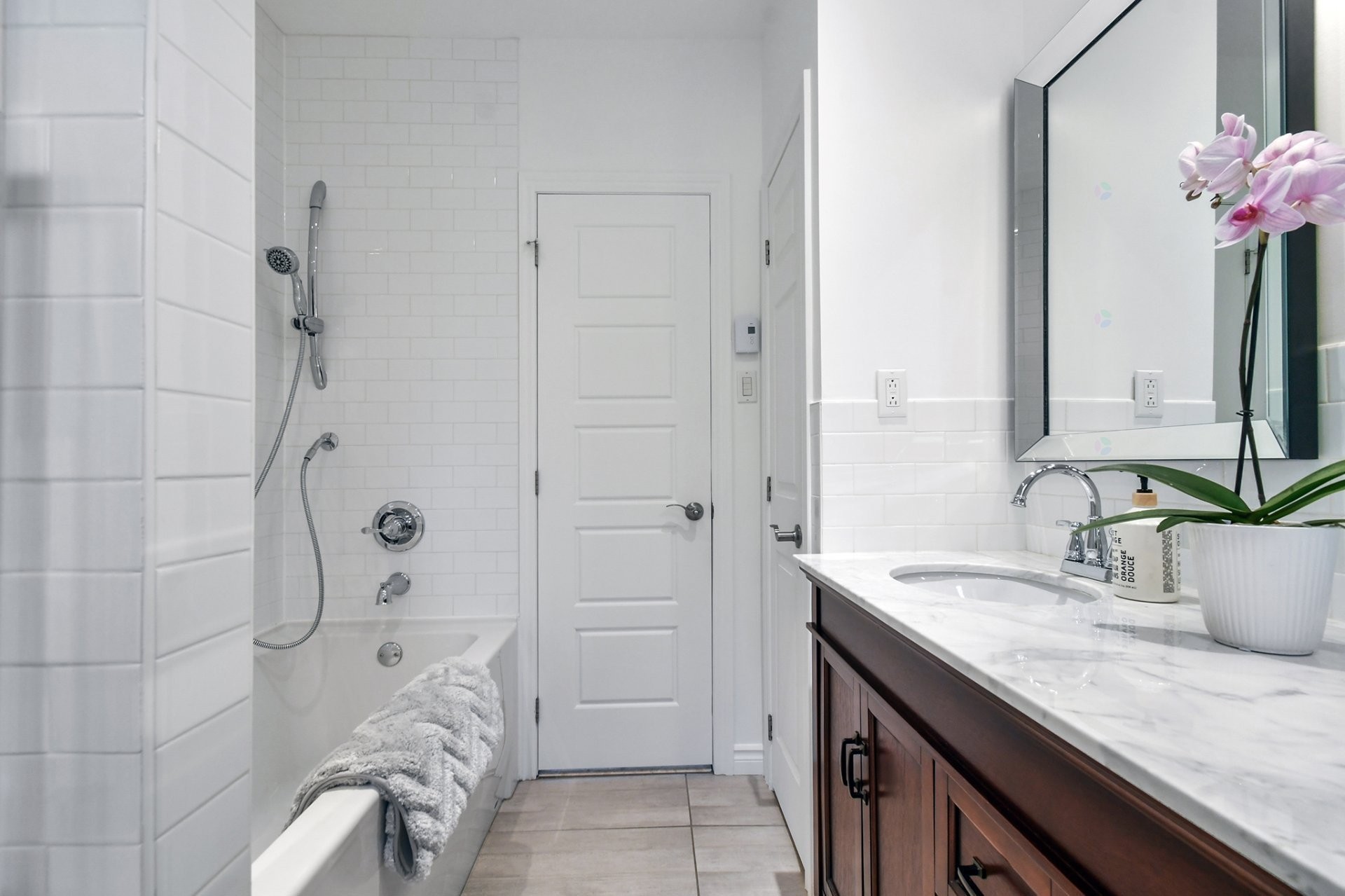 









9453


Rue Parthenais

,
Montréal (Villeray/Saint-Michel/Parc-Extension),




QC
H1Z2N8

