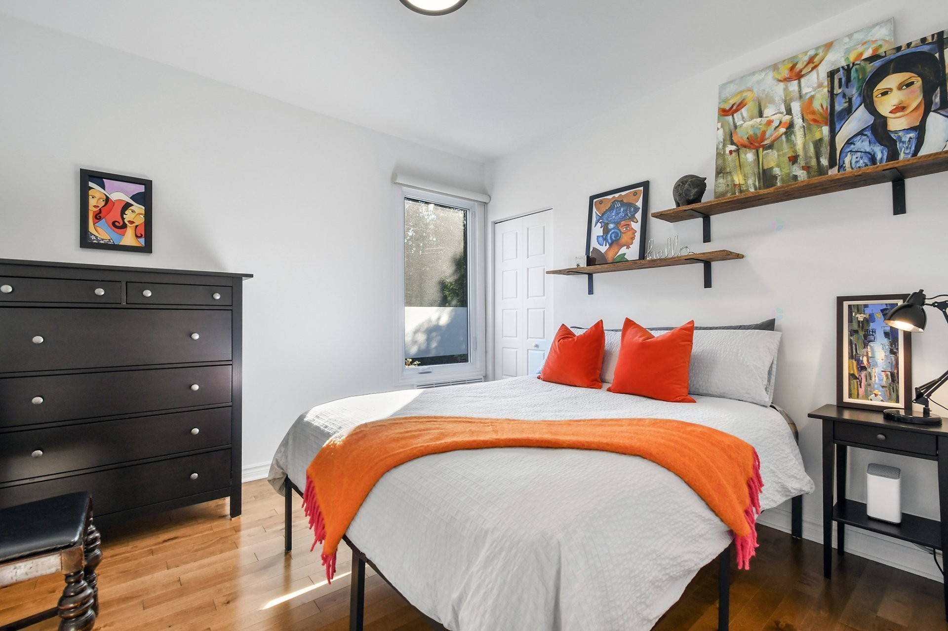 









9453


Rue Parthenais

,
Montréal (Villeray/Saint-Michel/Parc-Extension),




QC
H1Z2N8

