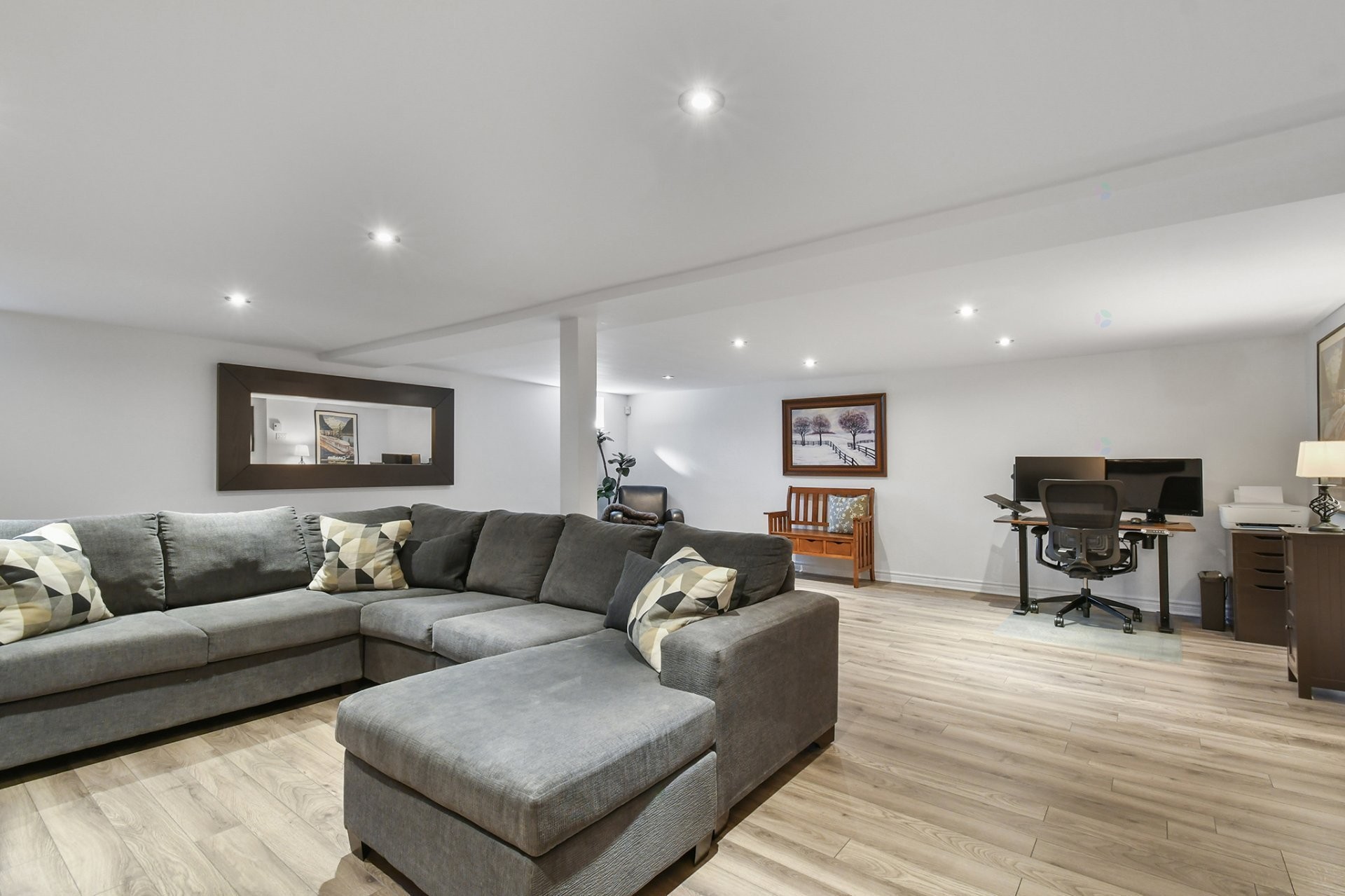 









9453


Rue Parthenais

,
Montréal (Villeray/Saint-Michel/Parc-Extension),




QC
H1Z2N8

