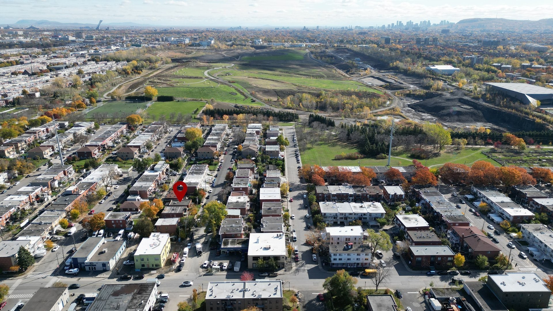 









9453


Rue Parthenais

,
Montréal (Villeray/Saint-Michel/Parc-Extension),




QC
H1Z2N8

