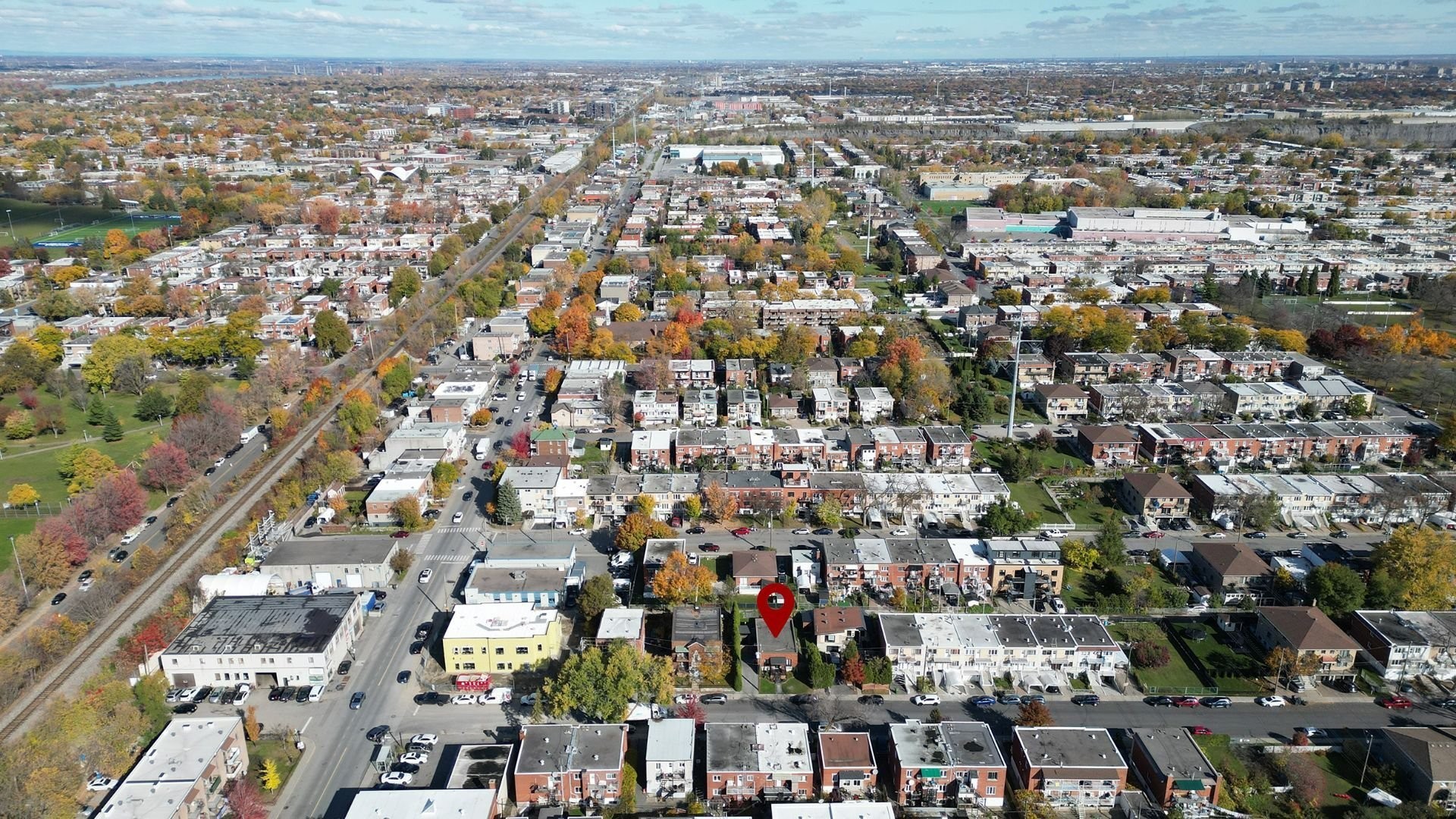









9453


Rue Parthenais

,
Montréal (Villeray/Saint-Michel/Parc-Extension),




QC
H1Z2N8


