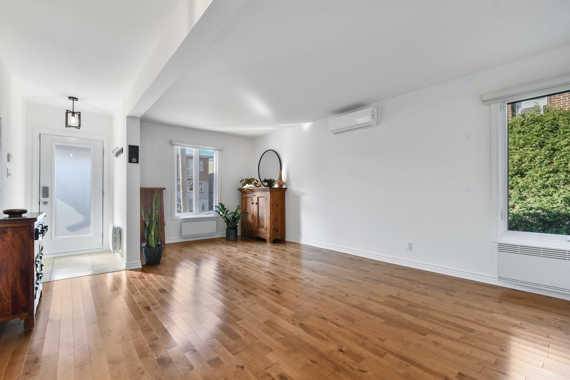 









9453


Rue Parthenais

,
Montréal (Villeray/Saint-Michel/Parc-Extension),




QC
H1Z2N8


