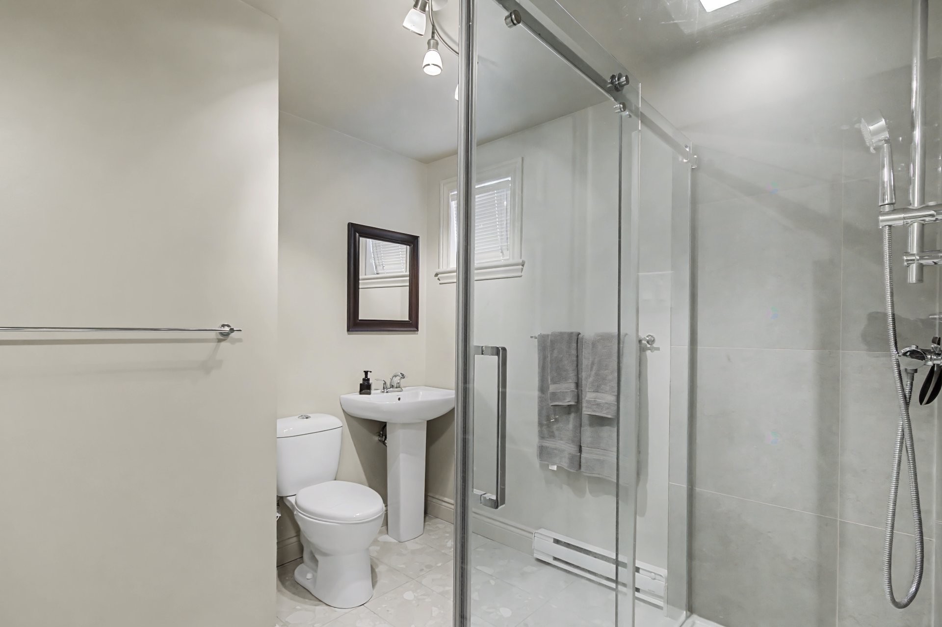 









519


Rue Chapleau

,
Saint-Bruno-de-Montarville,




QC
J3V6C7

