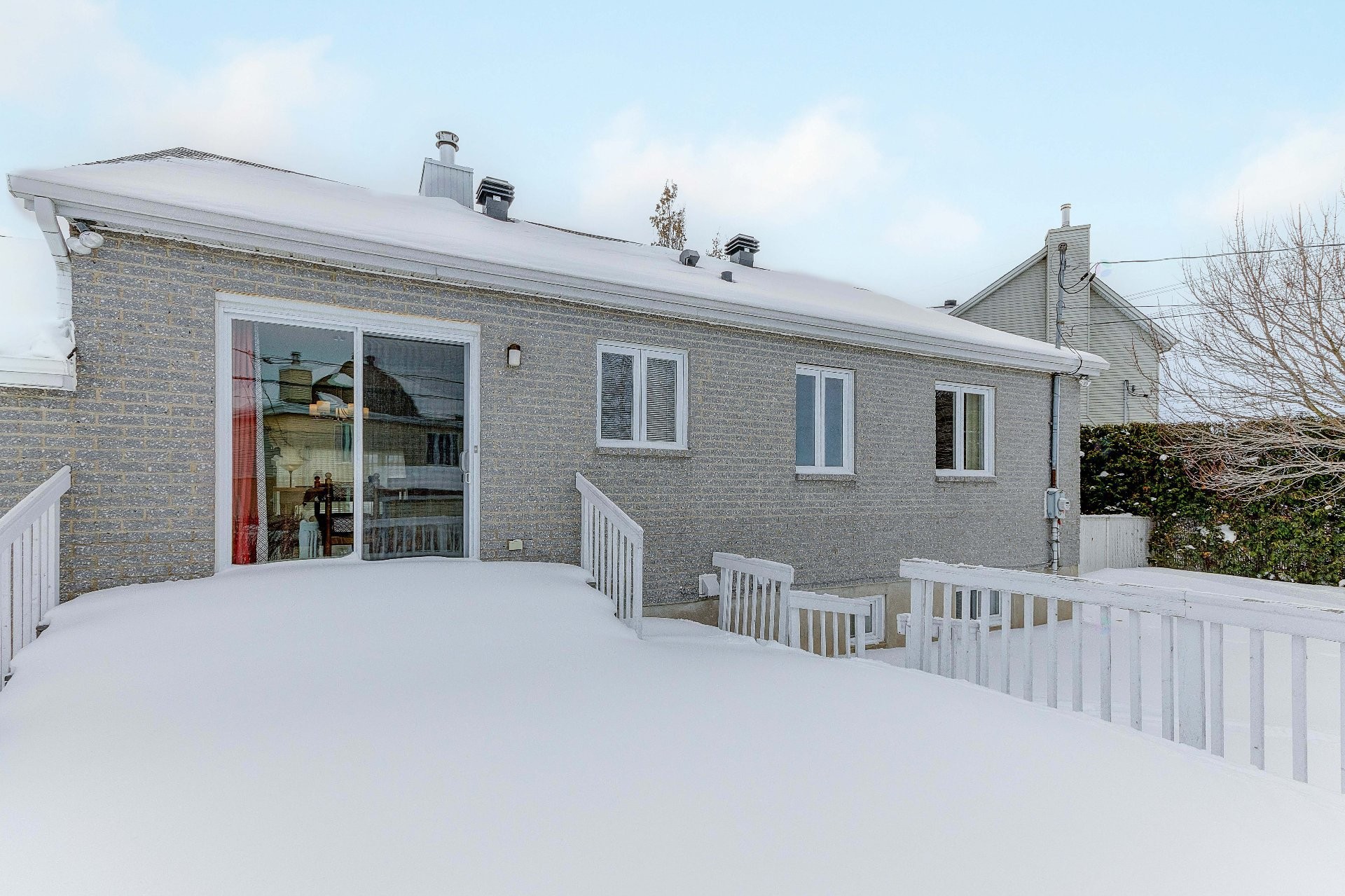 









519


Rue Chapleau

,
Saint-Bruno-de-Montarville,




QC
J3V6C7

