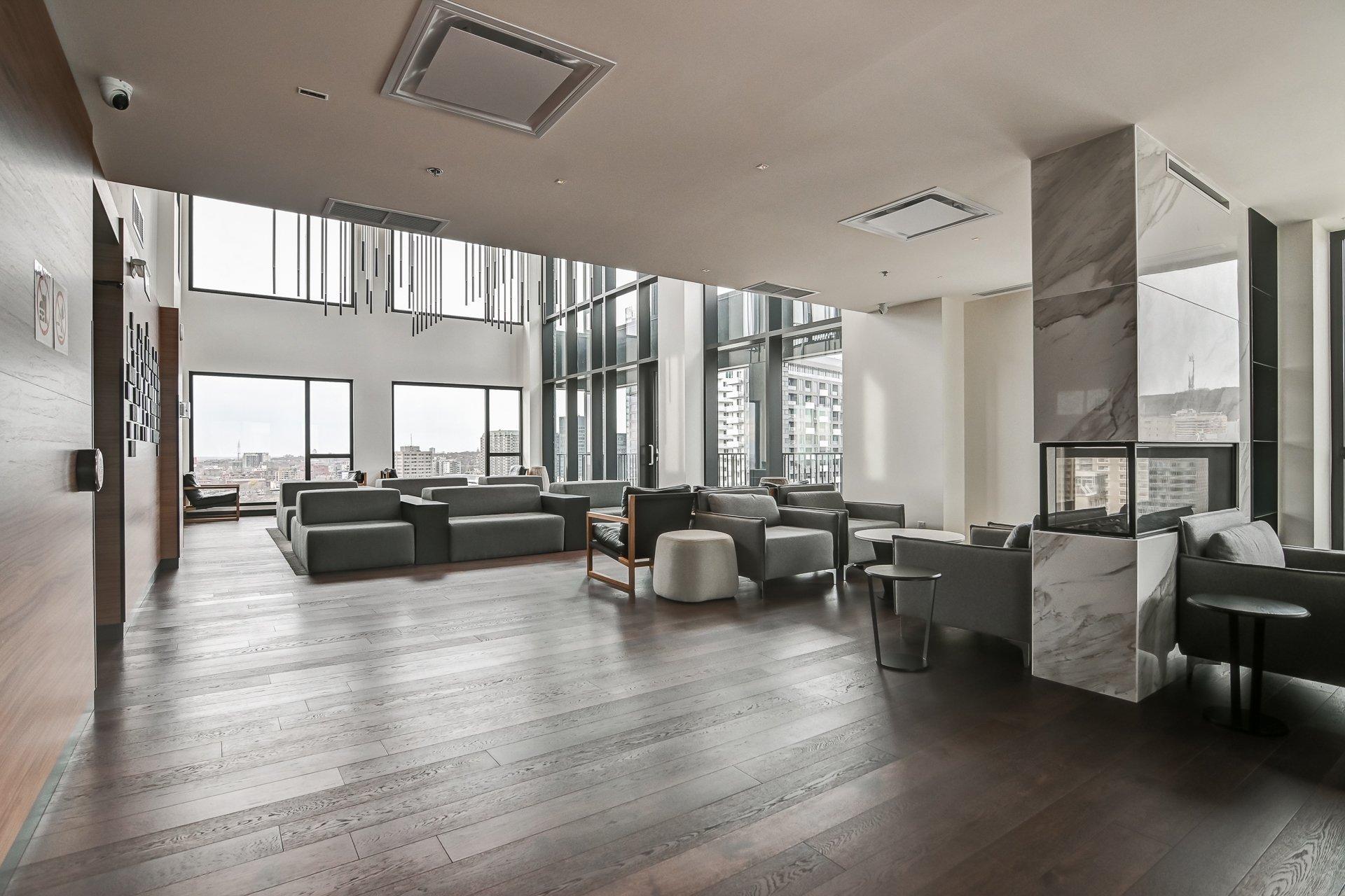 









2020


Boul. René-Lévesque O.

, 912,
Montréal (Ville-Marie),




QC
H3H0B4

